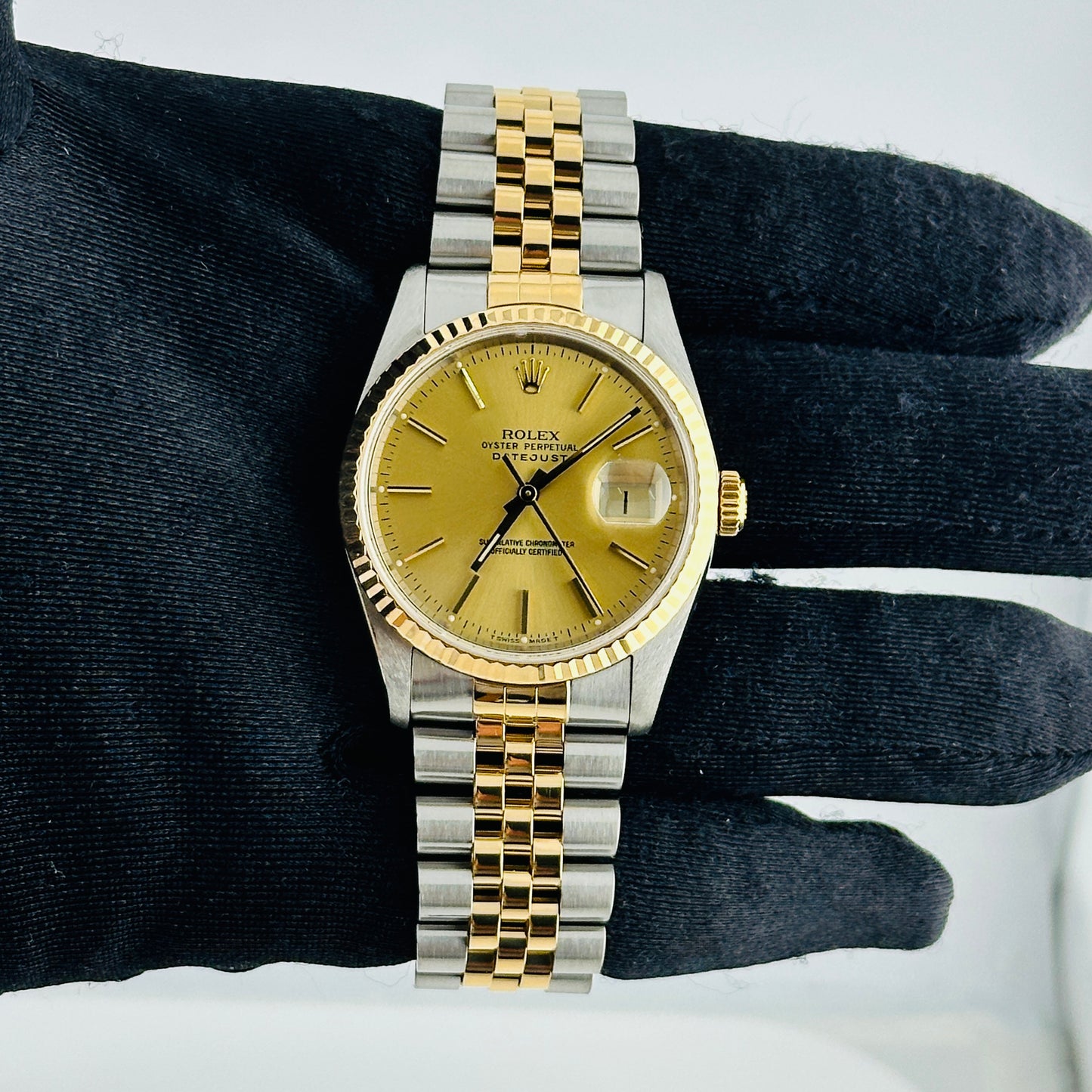 Rolex Datejust Champagne Stick Dial on D Link Jubilee Ref. 16233 1991 — view 2