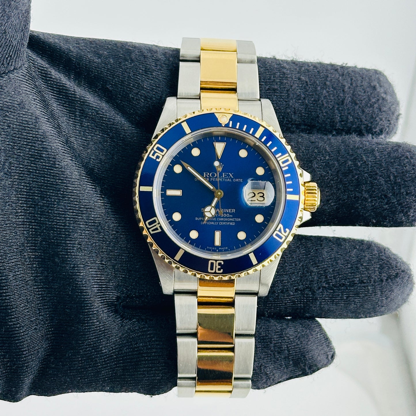 Rolex Submariner Blue Dial on Oyster Bracelet Ref. 16613 2000 — view 2