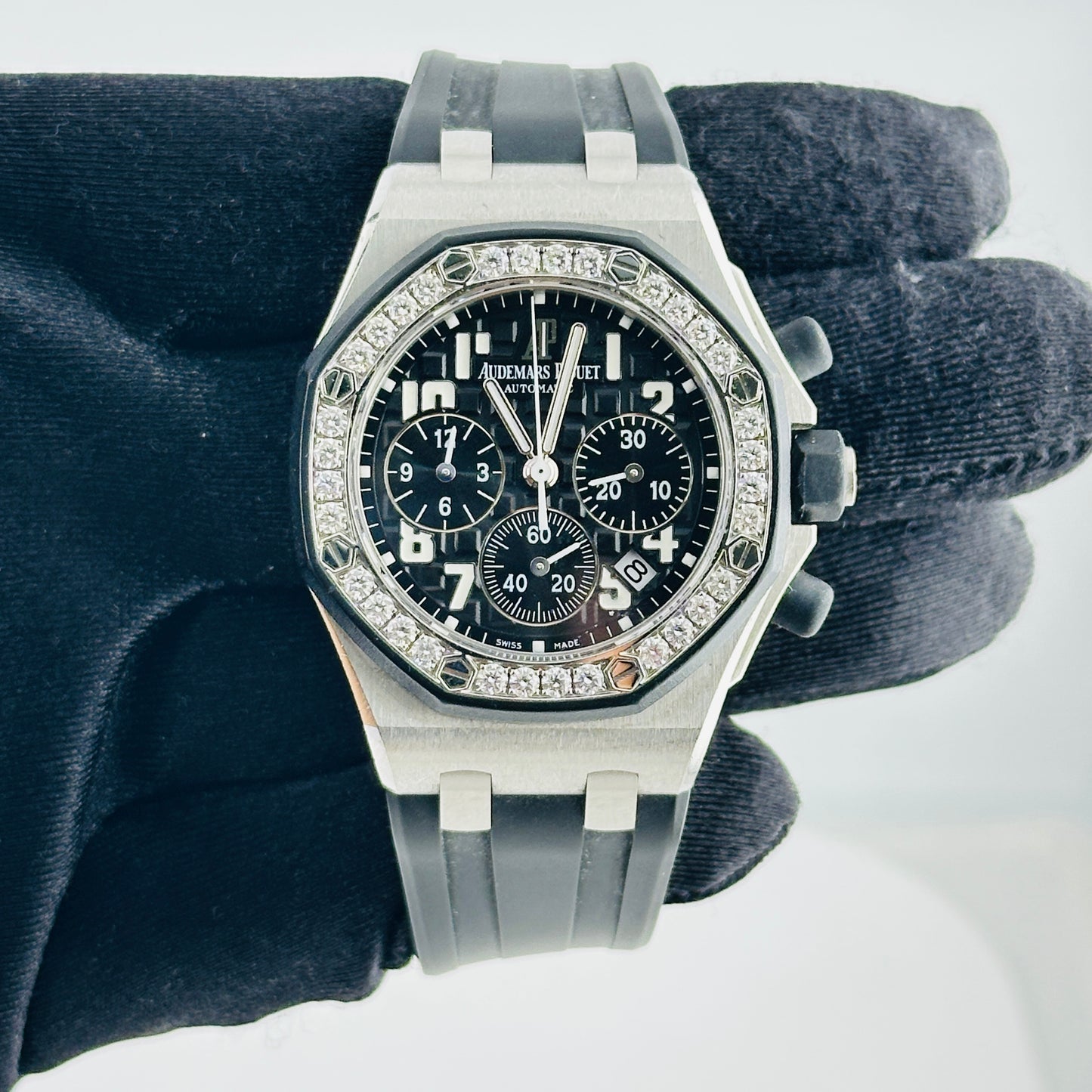 Audemars Piguet Royal Oak Offshore Chronograph Black Arabic Chrono Dial on Rubber Strap Ref. 26048SK.ZZ.D002CA.01 Papers 2015 — view 2