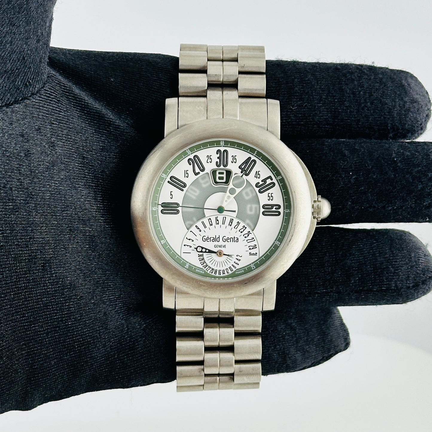 Gerald Genta Arena Bi-Retro White / Arabic Numerals Dial on Titanium Bracelet Ref. BSP.Y.80