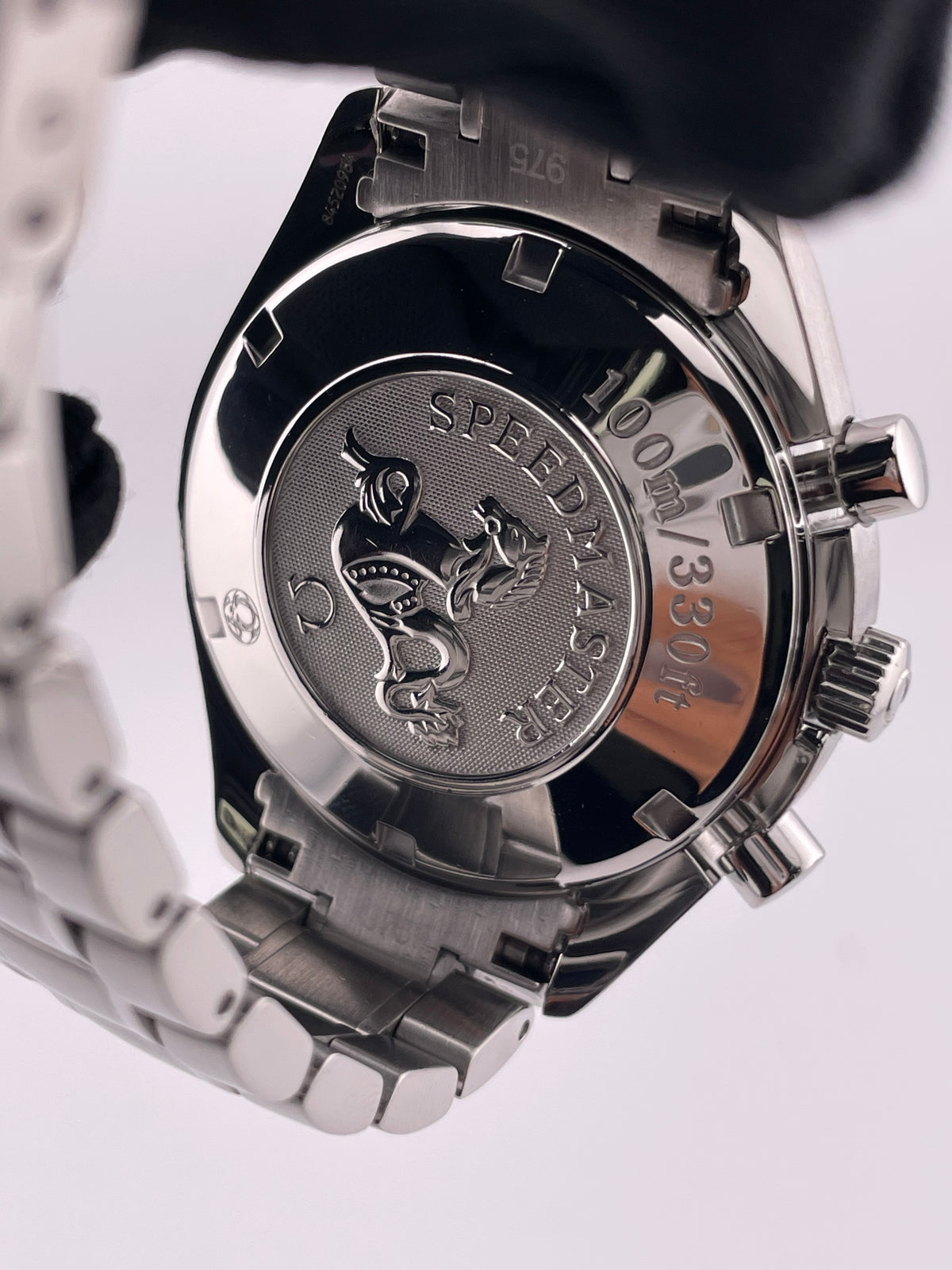 Omega Speedmaster Date Black Dial on Stainless Steel Bracelet Ref. 3210.51 Card 2011 — view 4