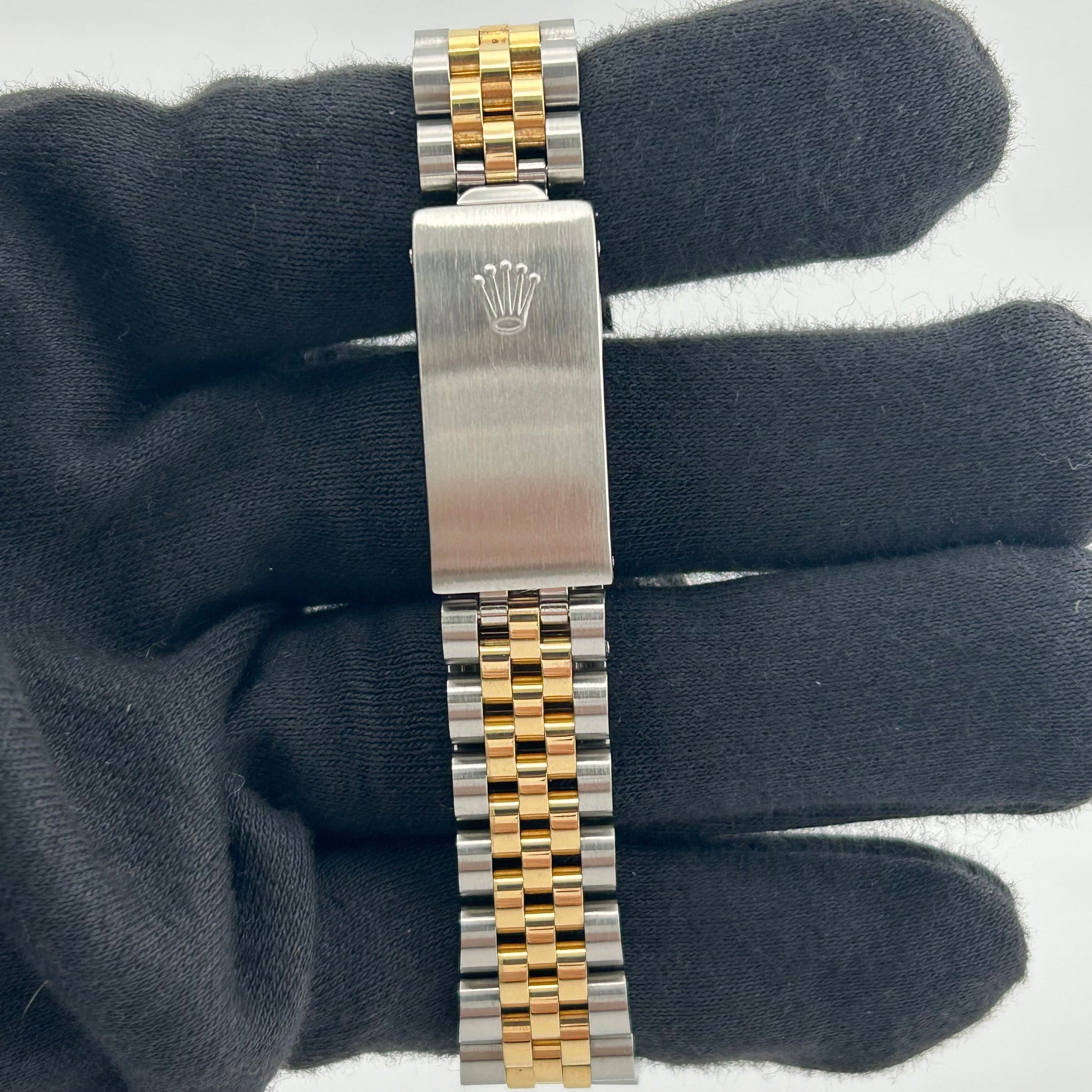 Rolex Datejust White Roman Dial on D Link Jubilee Bracelet Ref. 68273 1991 — view 4