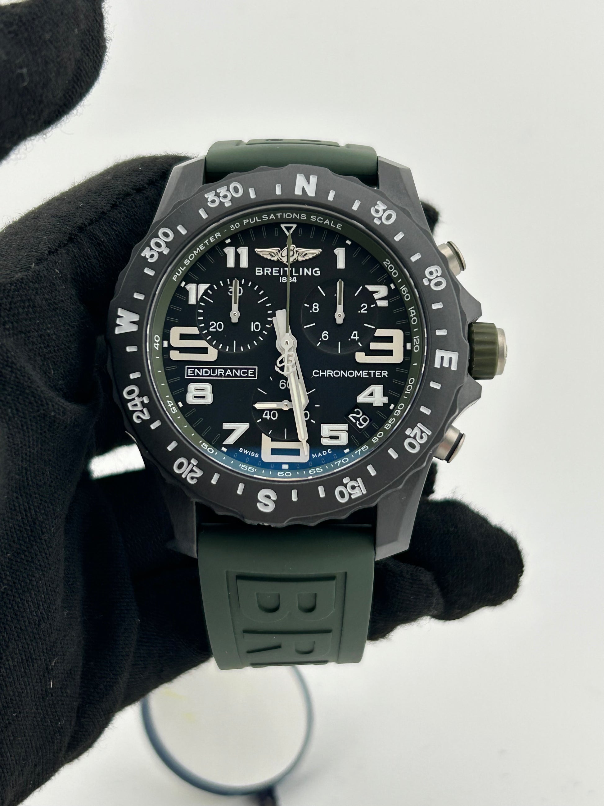 Breitling Endurance Pro Black Dial on Green Rubber Strap Ref. X82310D31B1S1 Complete 2026 — view 2
