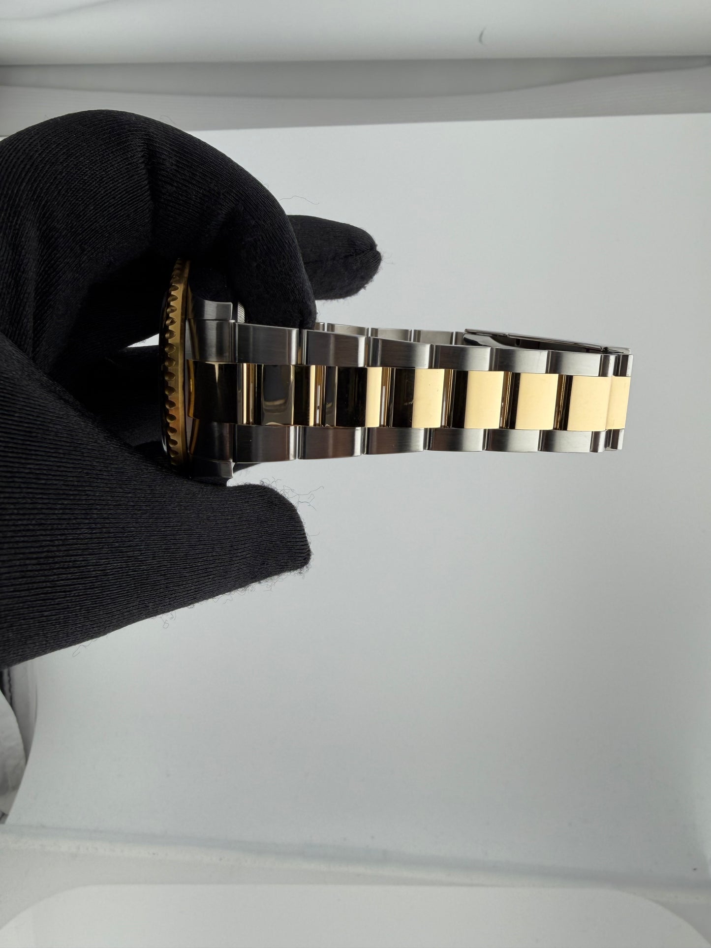 Rolex Sea-Dweller Black Dial on Oyster Ref. 126603 Card 2019 — view 4