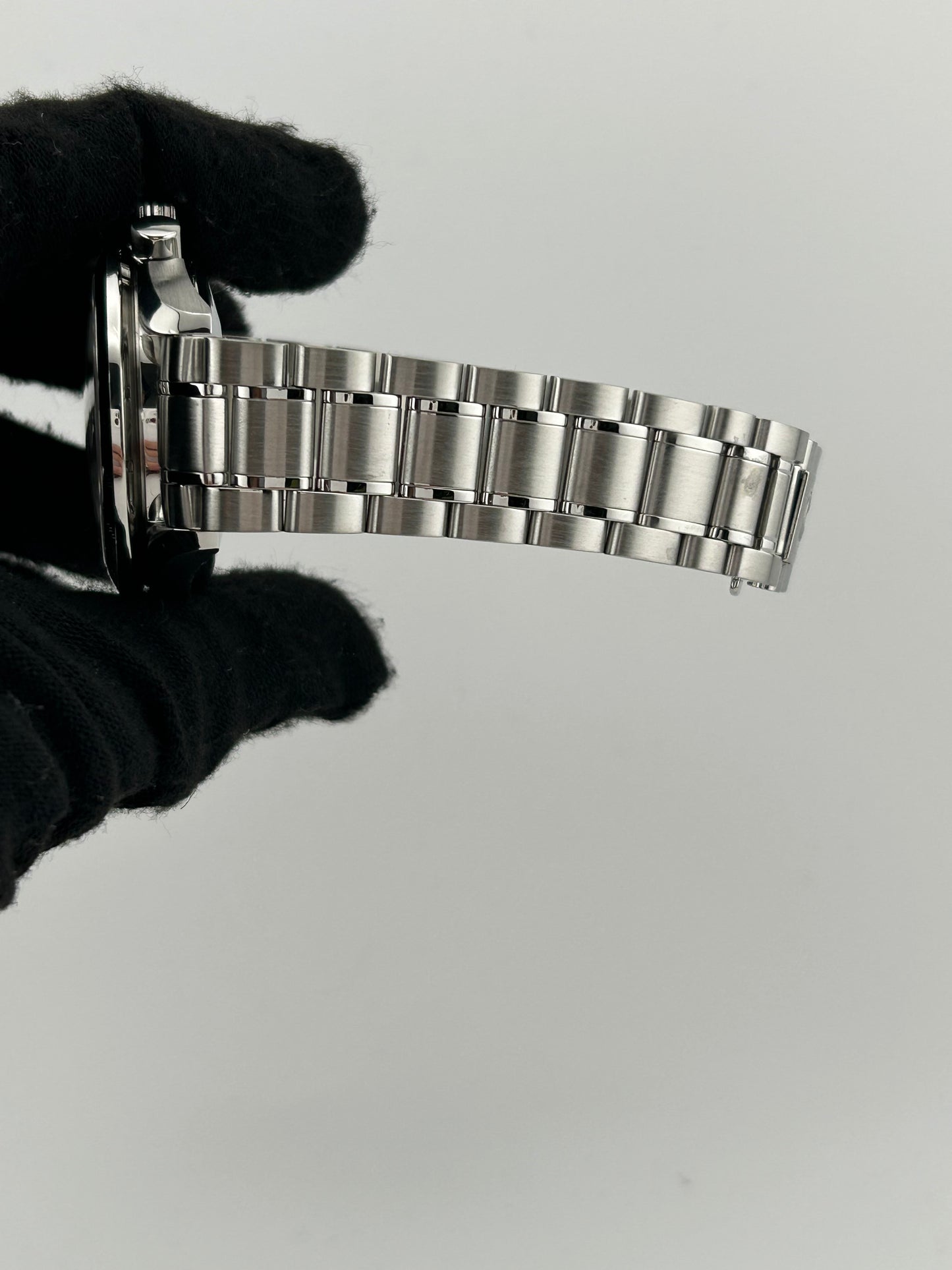 Omega Speedmaster Date Silver Dial on Stainless Steel Bracelet Ref. 3513.30 Card 2009 — view 5