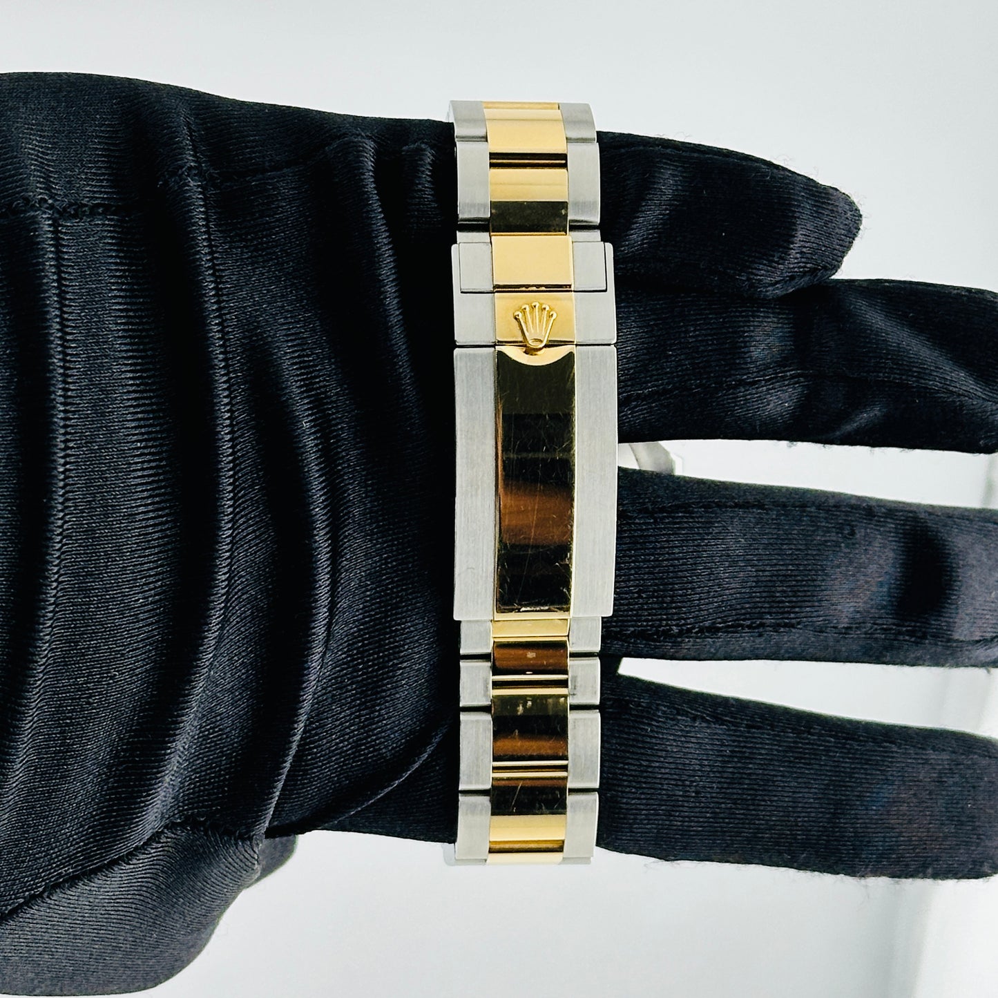 Rolex Sea-Dweller Black Dial on Oyster Ref. 126603 Card 2019 — view 3