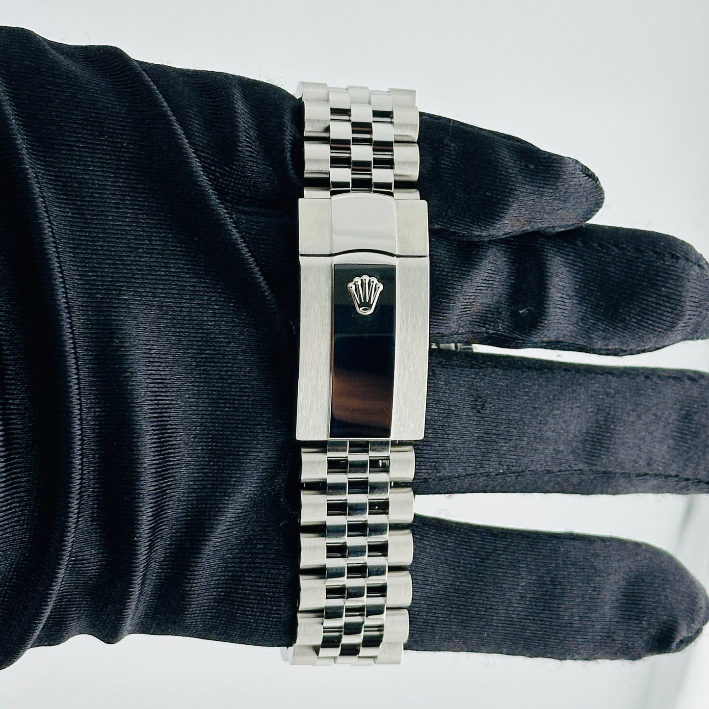 Rolex SkyDweller White Index Dial on Jubilee Ref. 336934 Card 2026 — view 4