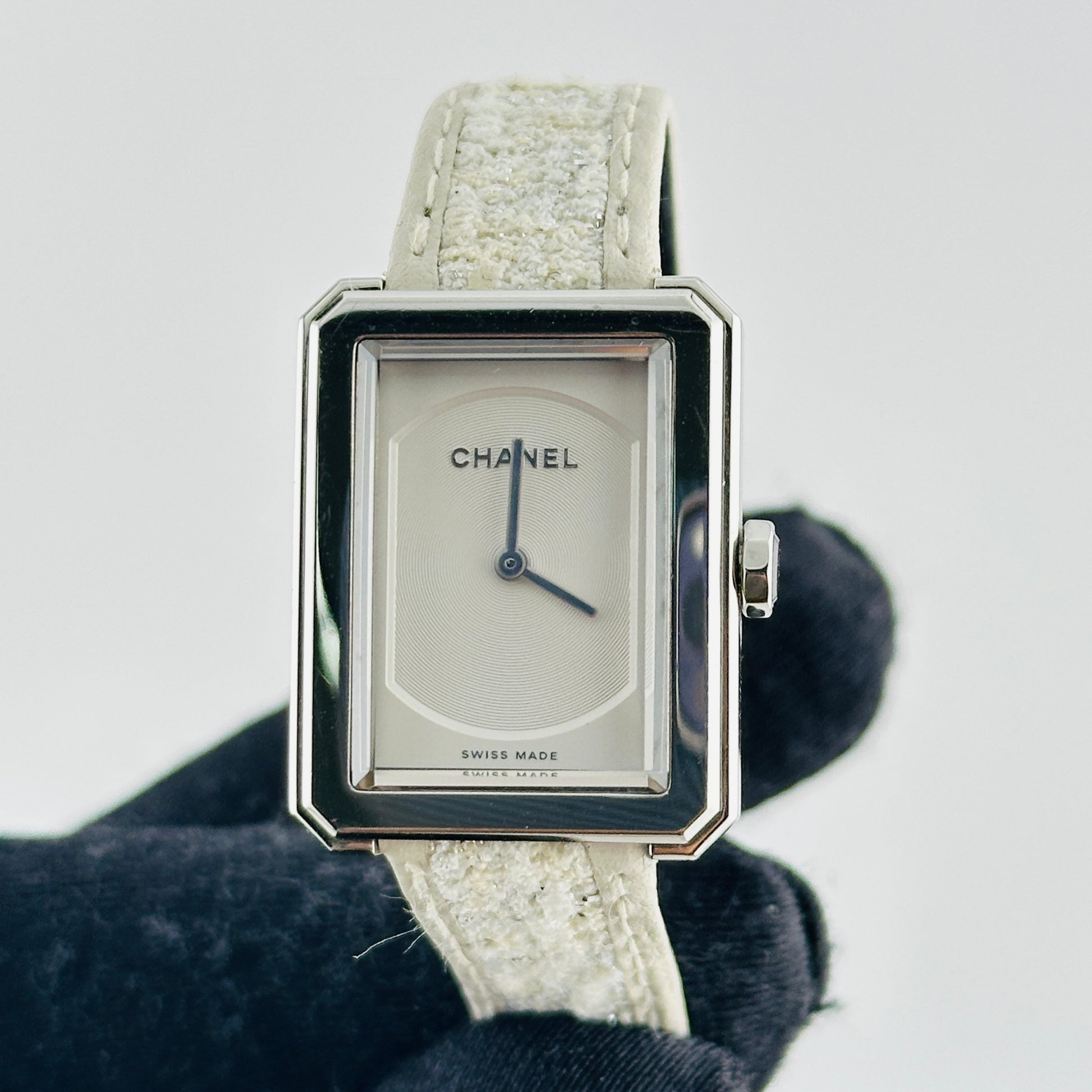 Chanel Boyfriend White Dial on Leather Ref. H0001 — view 2