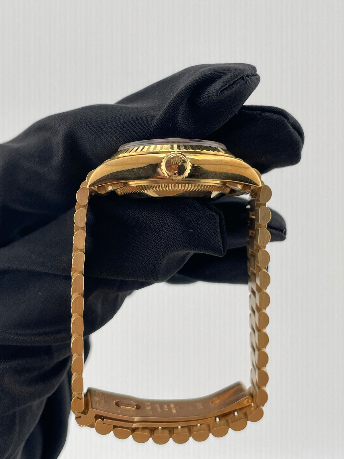 Rolex Datejust Lady Champagne Stick Dial on President Bracelet Ref. 69178 Papers 1990 — view 6