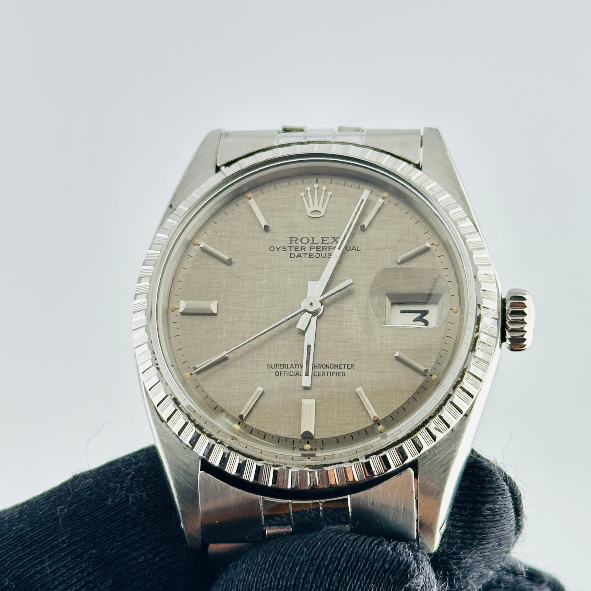 Rolex Datejust Grey Linen Stick Dial on Folded Jubilee Bracelet Ref. 1603 1971 — view 2