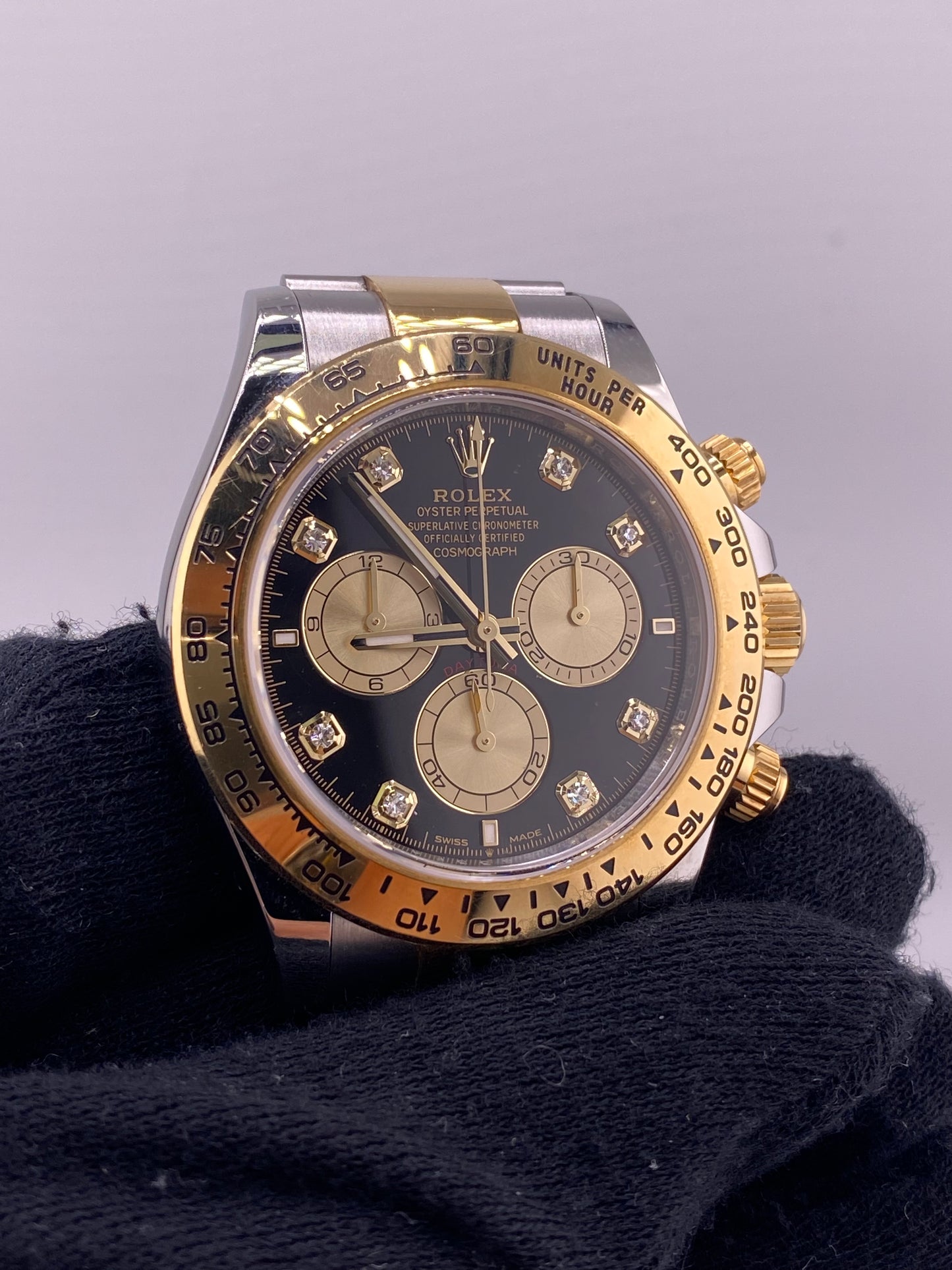 Rolex Daytona Black And Golden Diamond Dial on Oyster Ref. 126503 Card 2025 — view 3