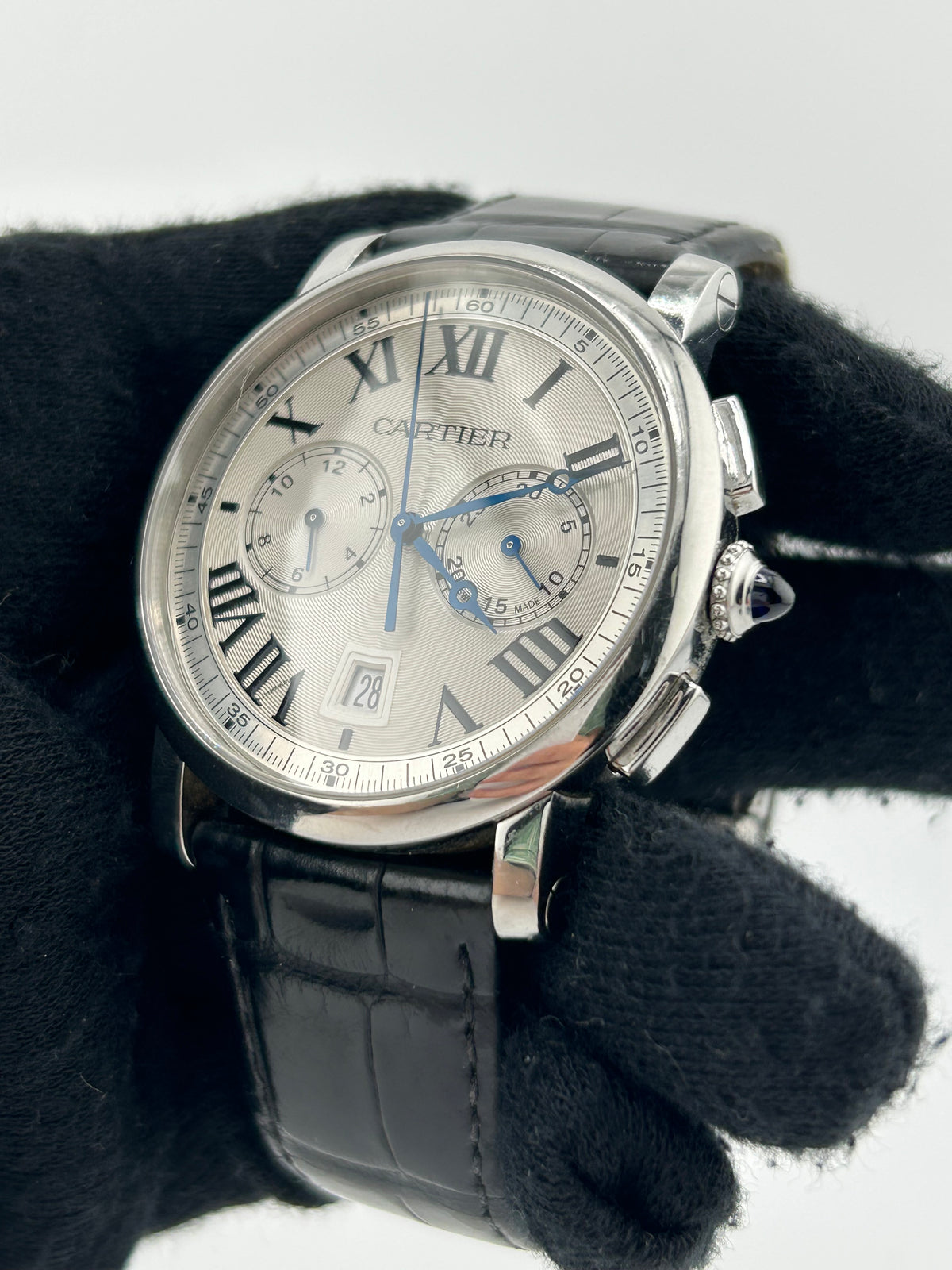 Cartier Rotonde de Cartier Silver Roman Numerals Dial on Leather Strap Ref. WSRO0002 — view 2