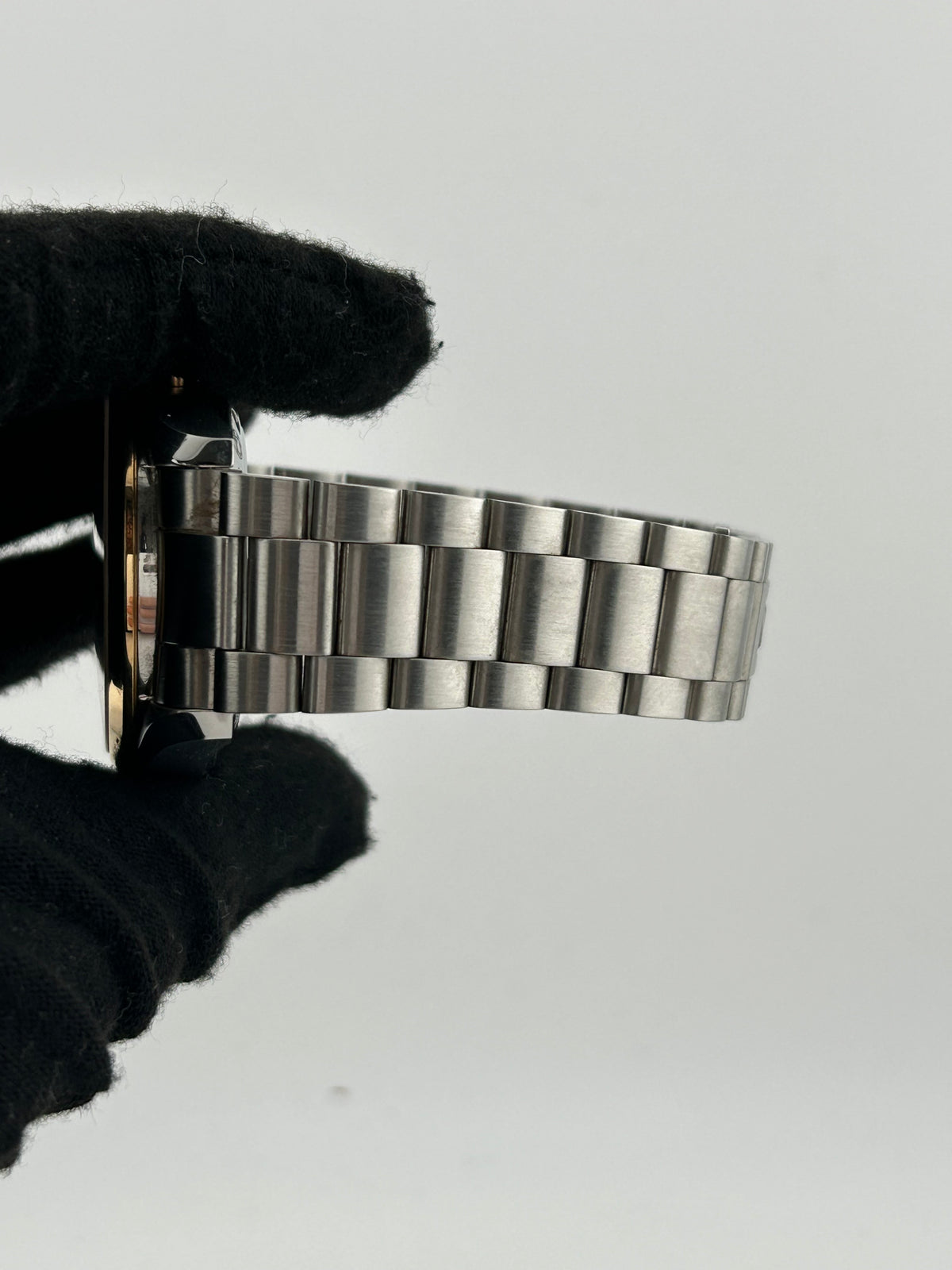 Omega Seamaster Beijing 2008 Black Dial on Stainless Steel Bracelet Ref. 221.20.42.40.01.001 Complete 2008 — view 5