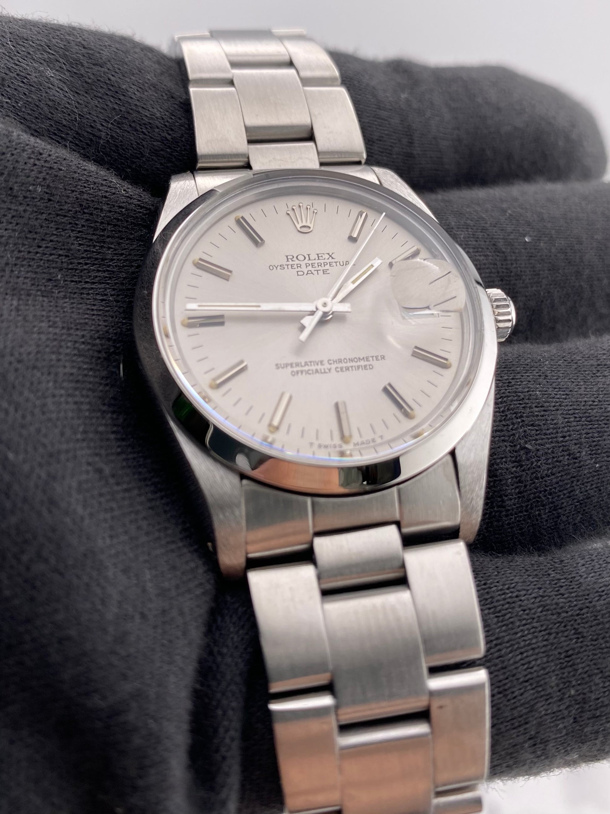 Rolex Oyster Perpetual Date Silver Stick Dial on Oyster Ref. 15000 1986 — view 3