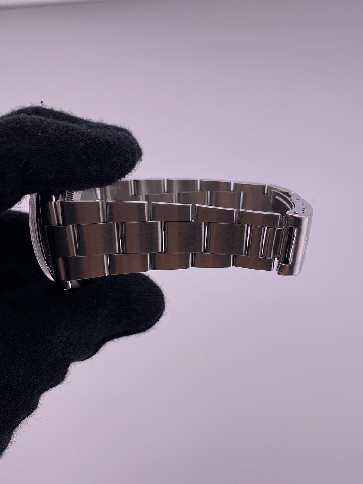 Rolex Oyster Perpetual Date Silver Stick Dial on Oyster Steel Bracelet Ref. 1500 1966 — view 5