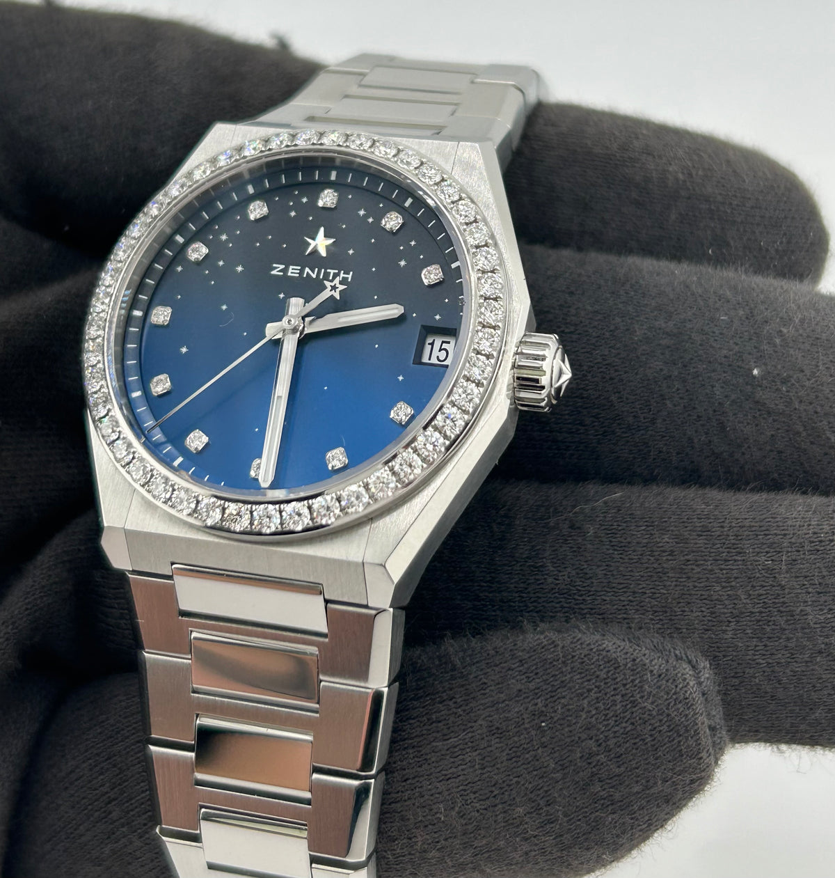 Zenith Defy Midnight Blue Dial on Bracelet Ref. 16.9200.670/01.MI001 Complete 2024 — view 3