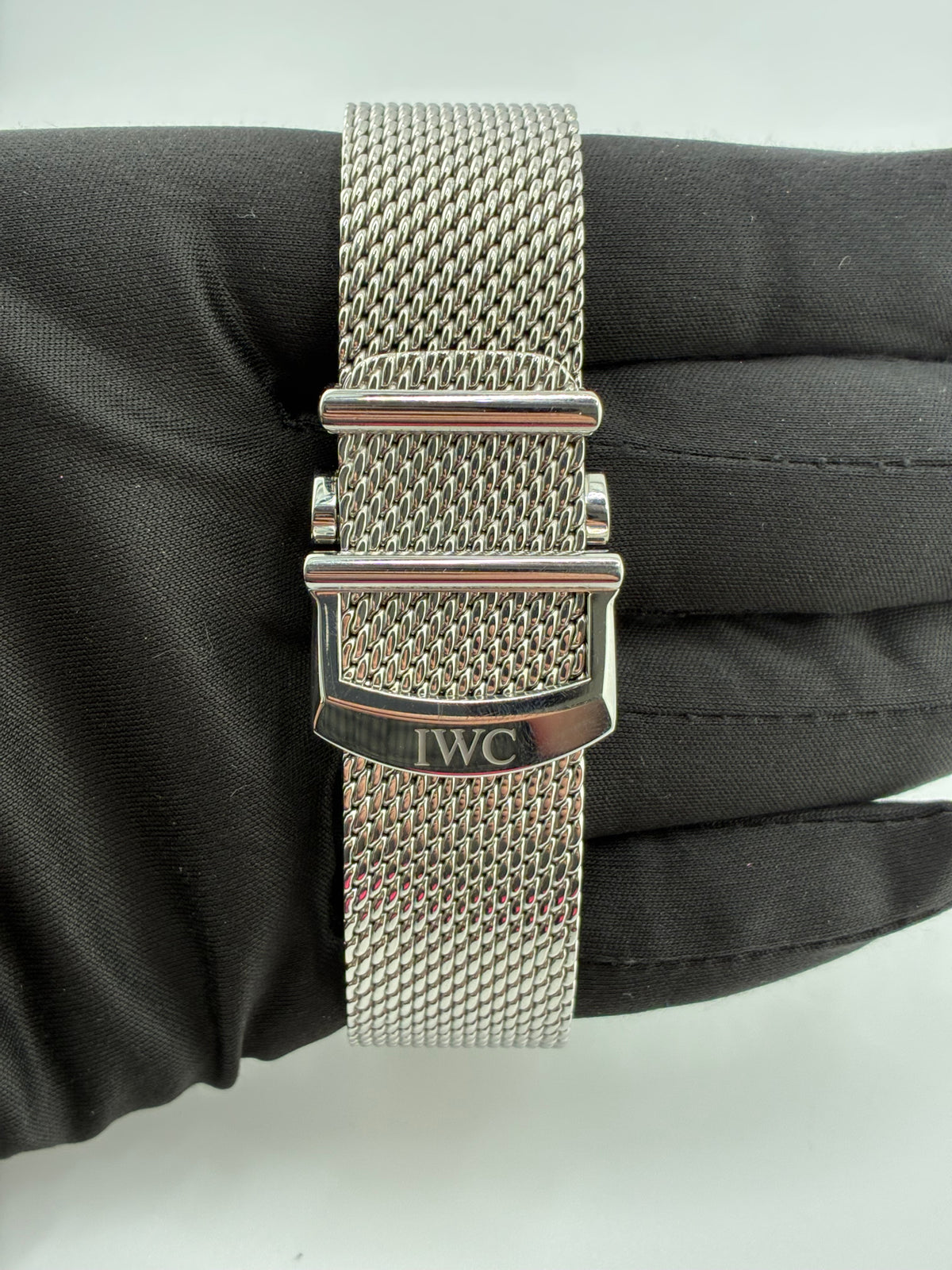 Iwc Portofino Silver Dial on Stainless Steel Mesh Band Ref. IW356505 — view 4