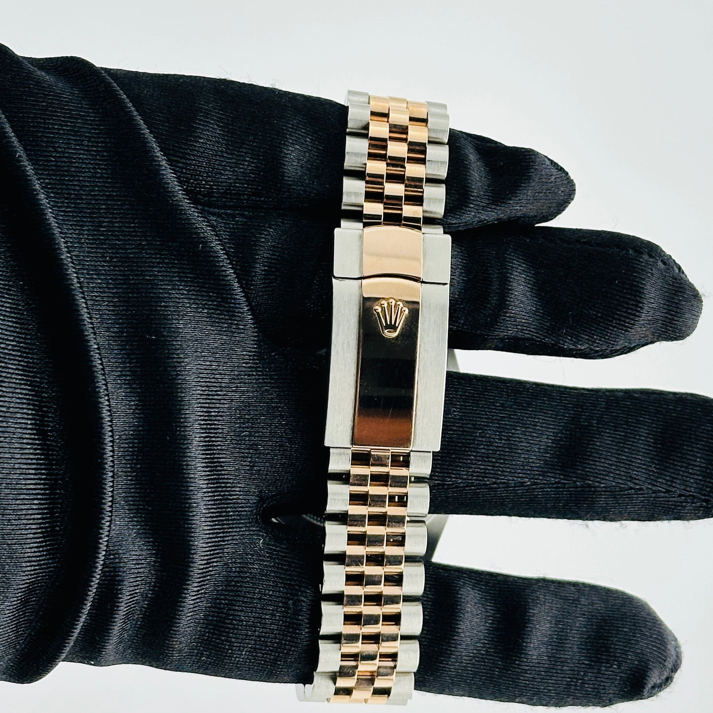 Rolex Datejust 41 Sundust Index Dial on Jubilee Ref. 126331 Card 2019 — view 4