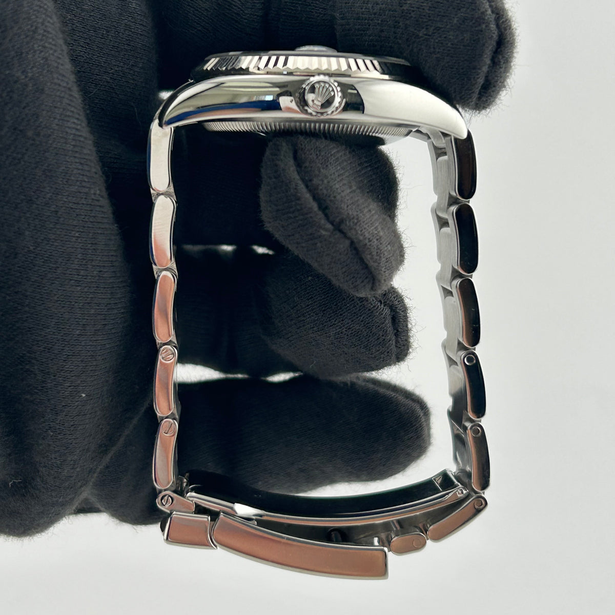 Rolex Oyster Perpetual Date Black Stick Dial on Oyster Ref. 115234 — view 5