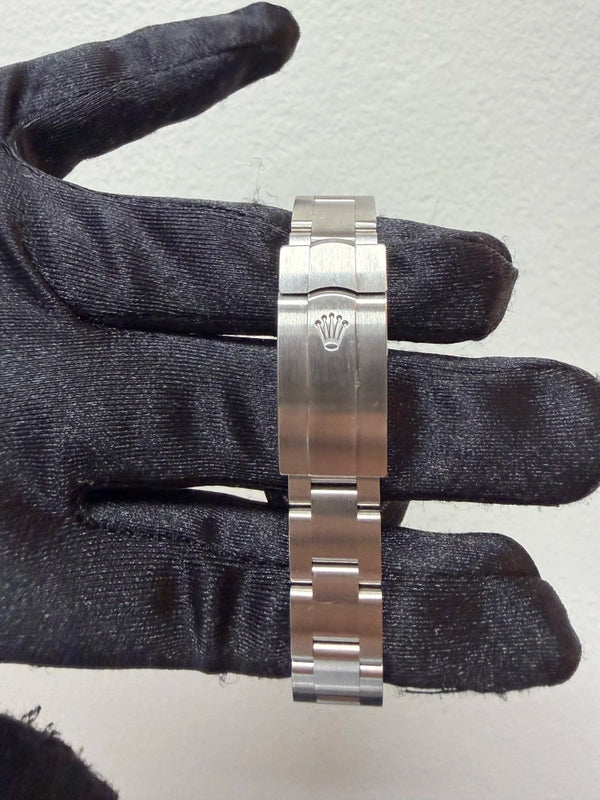 Rolex Oyster Perpetual 28 Candy Pink Dial on Oyster Ref 276200 with New Style Card Green 2025
