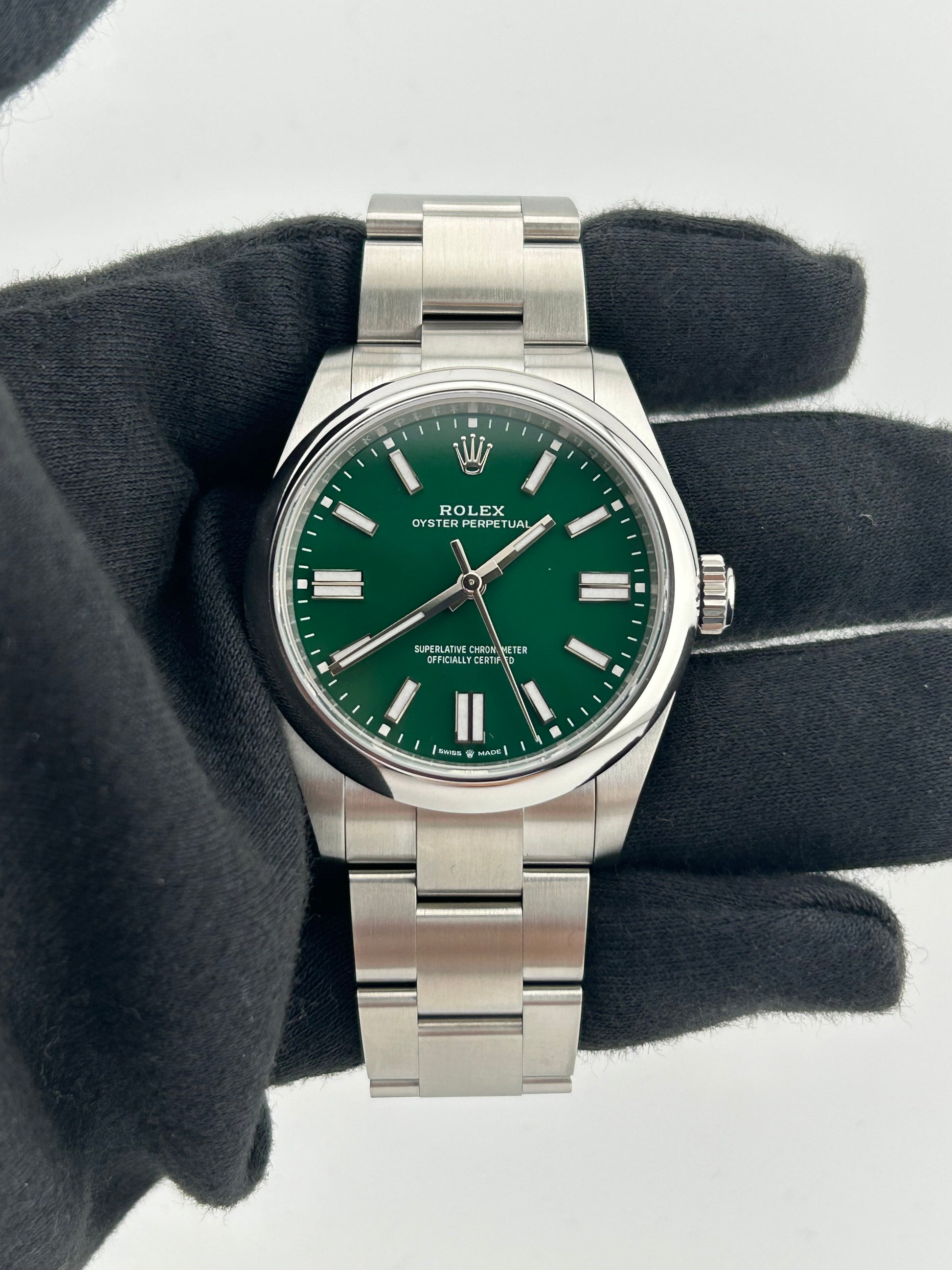 Rolex Oyster Perpetual 41 Green Dial on Oyster Ref. 134300 Card 2026 — view 2