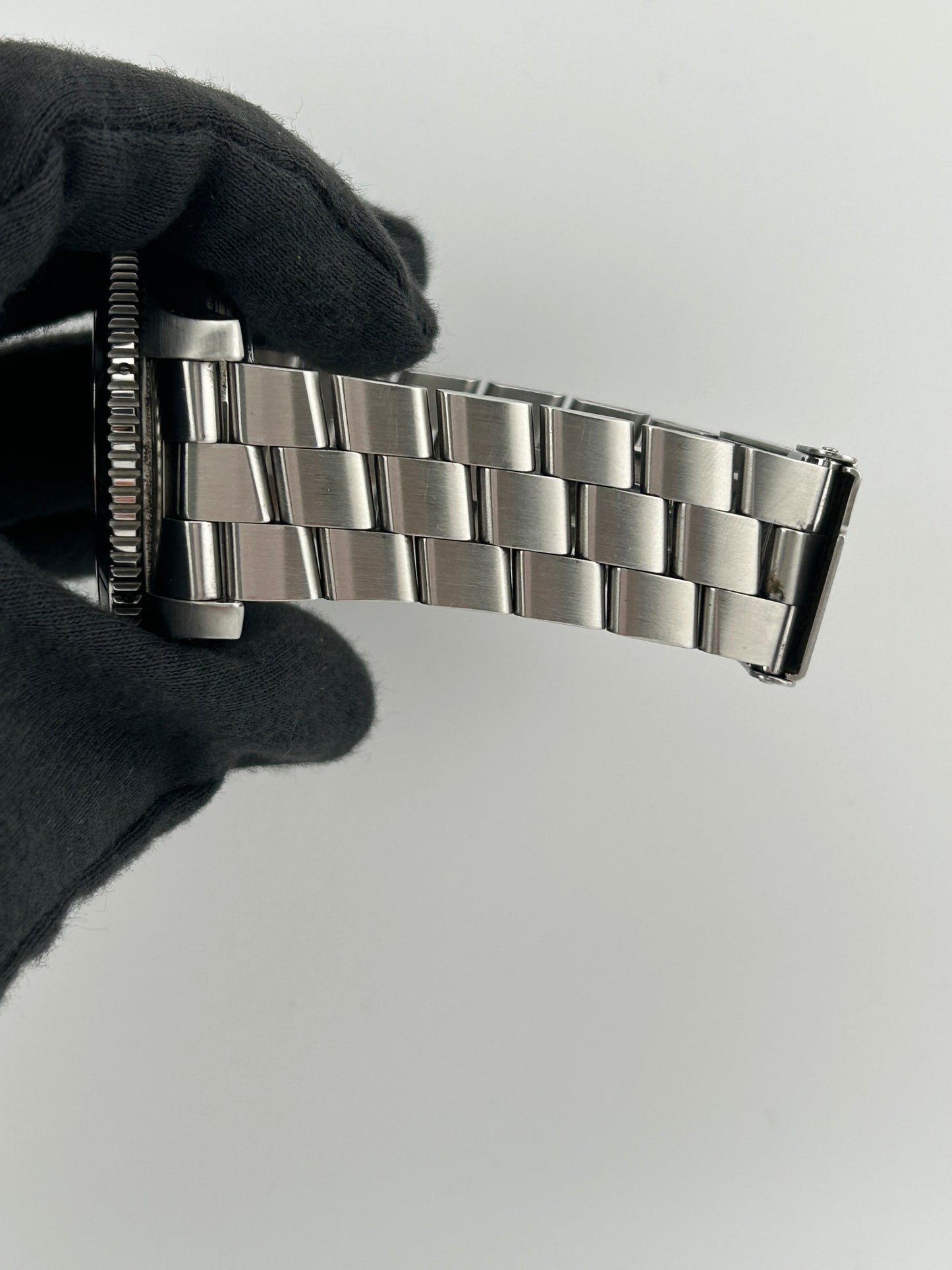 Breitling Superocean Heritage Black Dial on Stainless Steel Bracelet Ref. A1739102/BA80/134A Complete 2011 — view 5