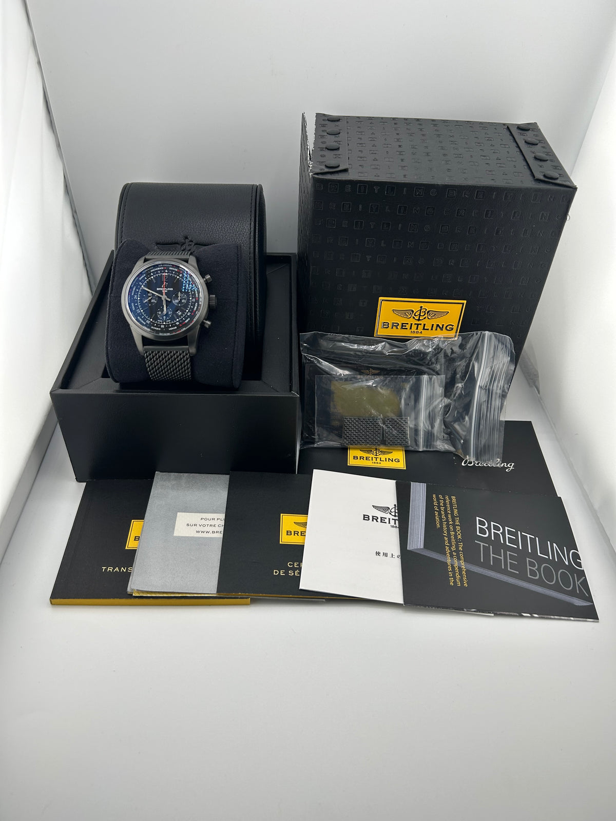 Breitling Transocean Unitime Pilot Black Dial on Stainless Steel Mesh Bracelet Ref. MB0510 Complete 2015 — view 8