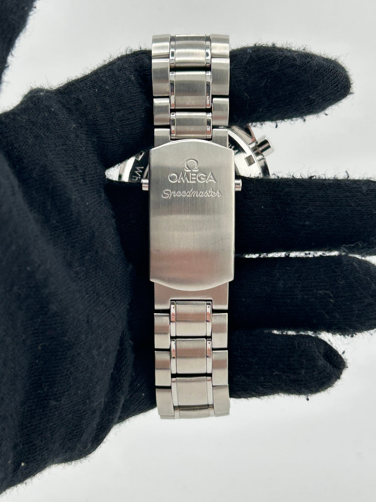 Omega Speedmaster Black Dial on Stainless Steel Bracelet Ref. 326.30.40.50.01.001 — view 4