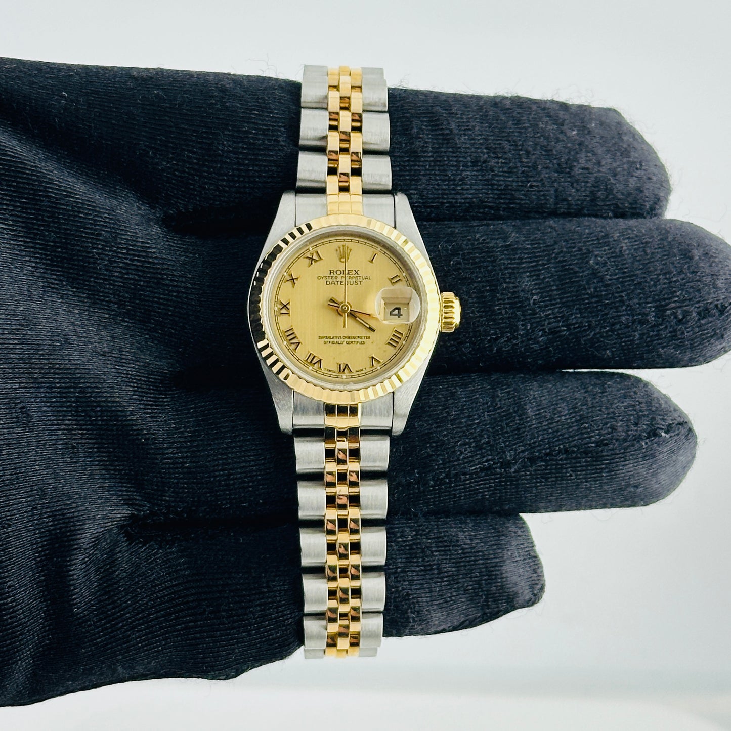 Rolex Datejust Lady Champagne Roman Stick Dial on D Link Jubilee Ref. 69173 1995 — view 2