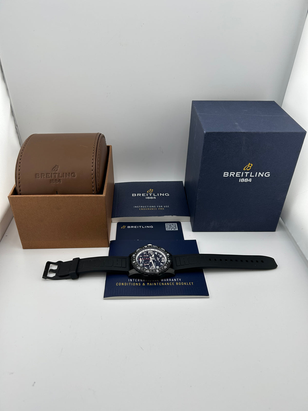 Breitling Endurance Pro Black Dial on Black Rubber Strap Ref. X82310A71B1S1 Complete 2025 — view 8