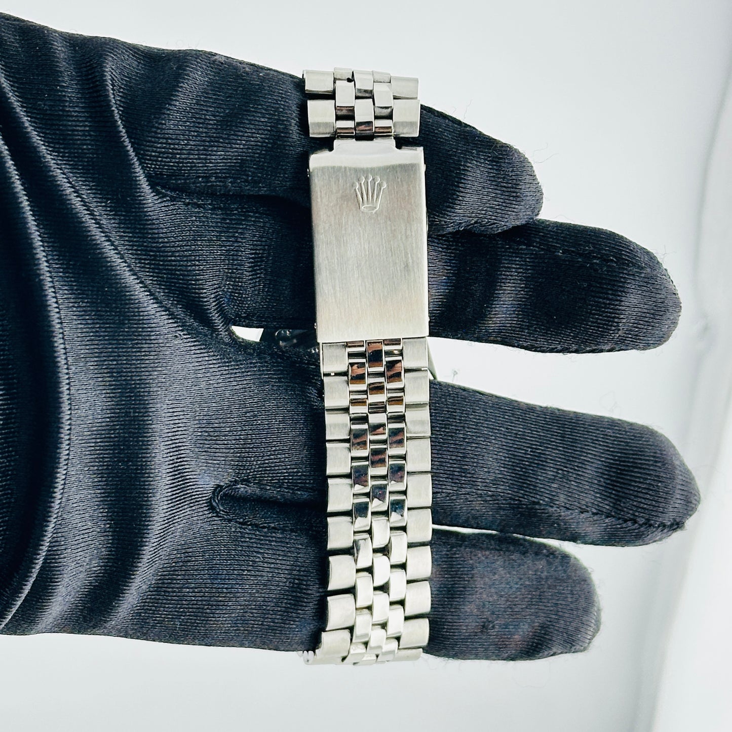 Rolex Datejust Grey Linen Stick Dial on Folded Jubilee Bracelet Ref. 1603 1971 — view 3