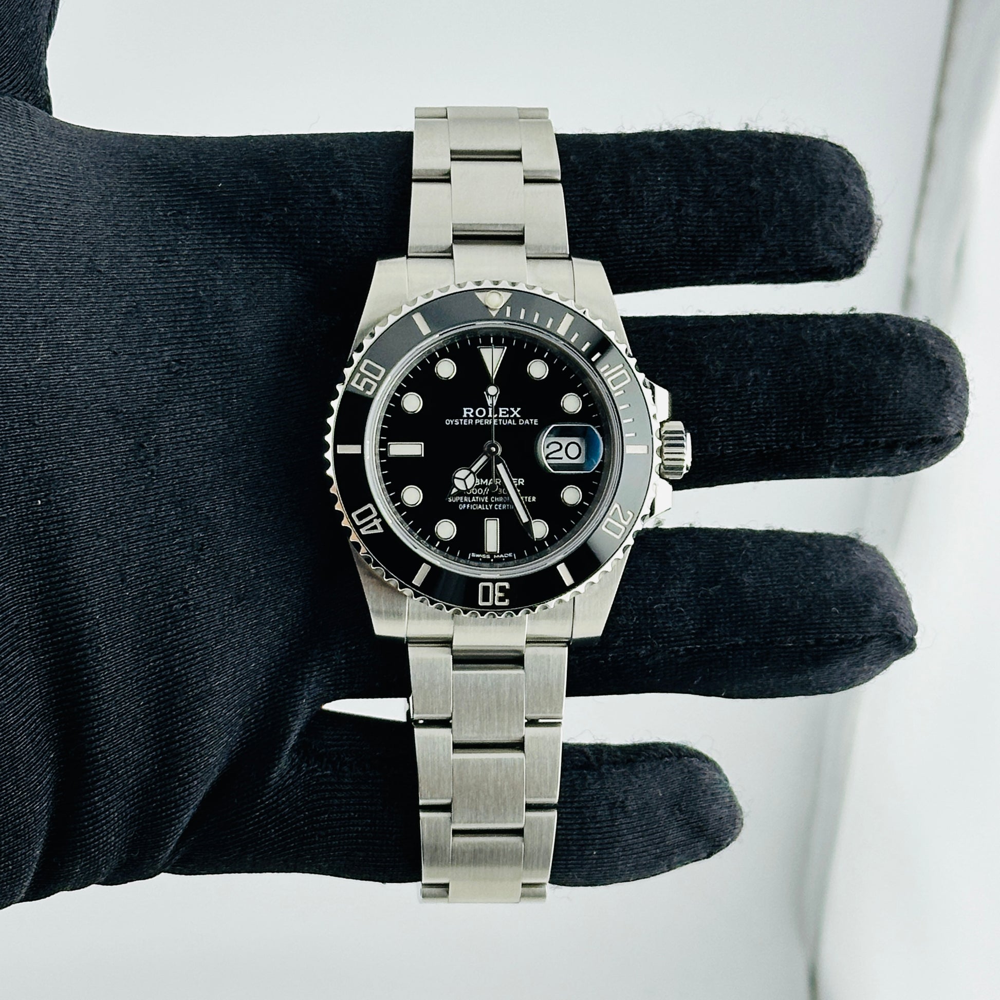 Rolex Submariner Black Dial on Oyster Ref. 116610LN Card 2016 — view 2
