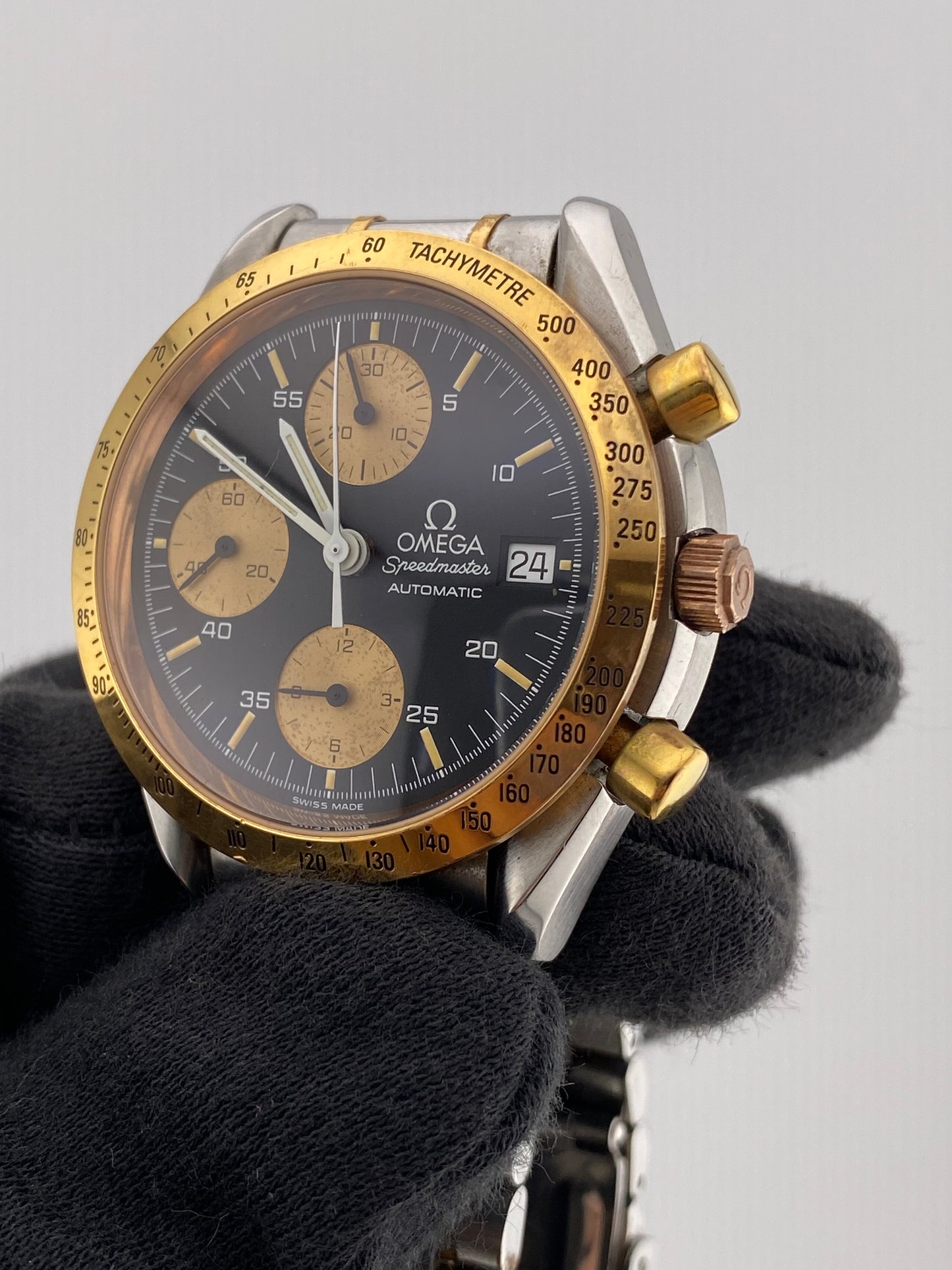 Omega Speedmaster Black Dial Ref. 3316.50 — view 2