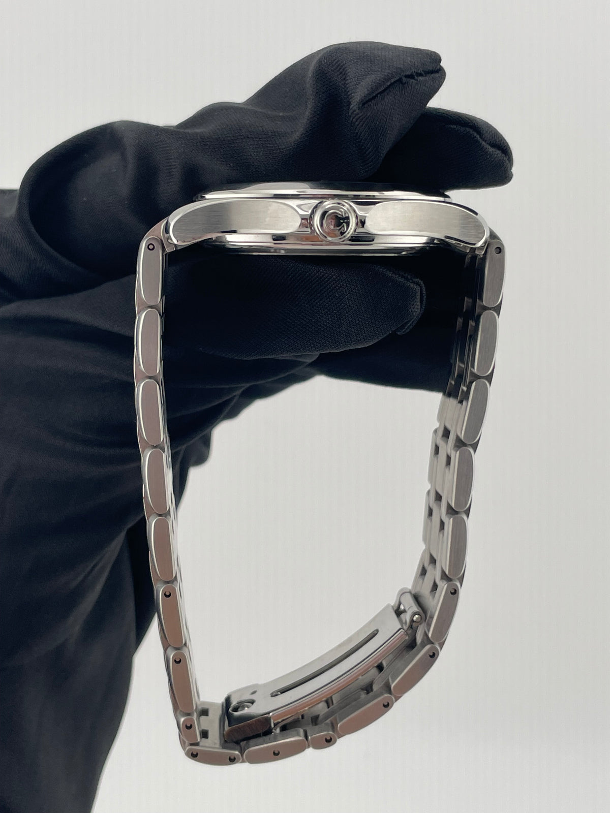 Omega Seamaster Silver Stick Dial on Stainless Steel Bracelet Ref. 2511.31.00 Card 1997 — view 7