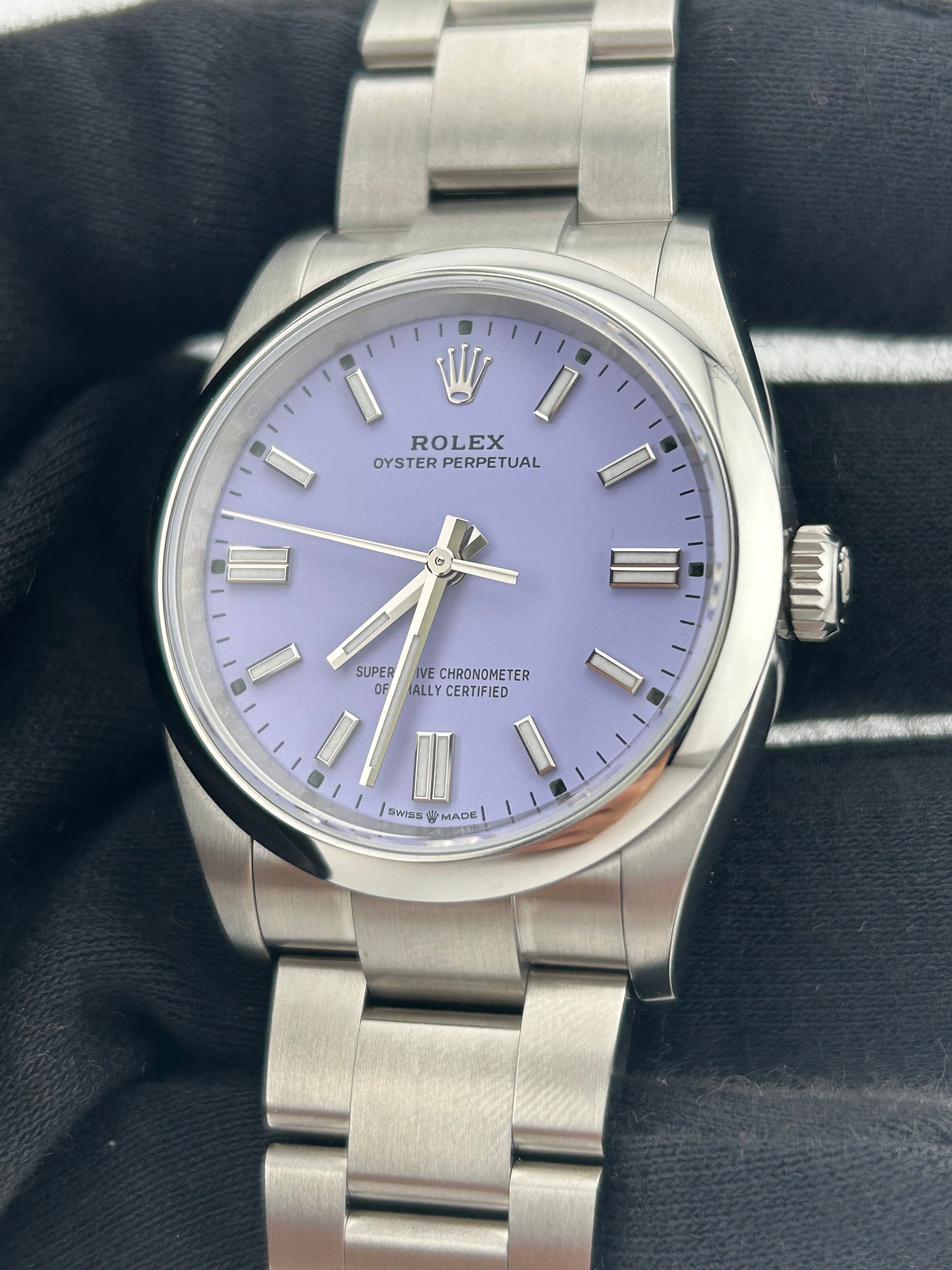 Rolex Oyster Perpetual 36 Lavender Dial on Oyster Ref. 126000 Complete 2026 — view 2