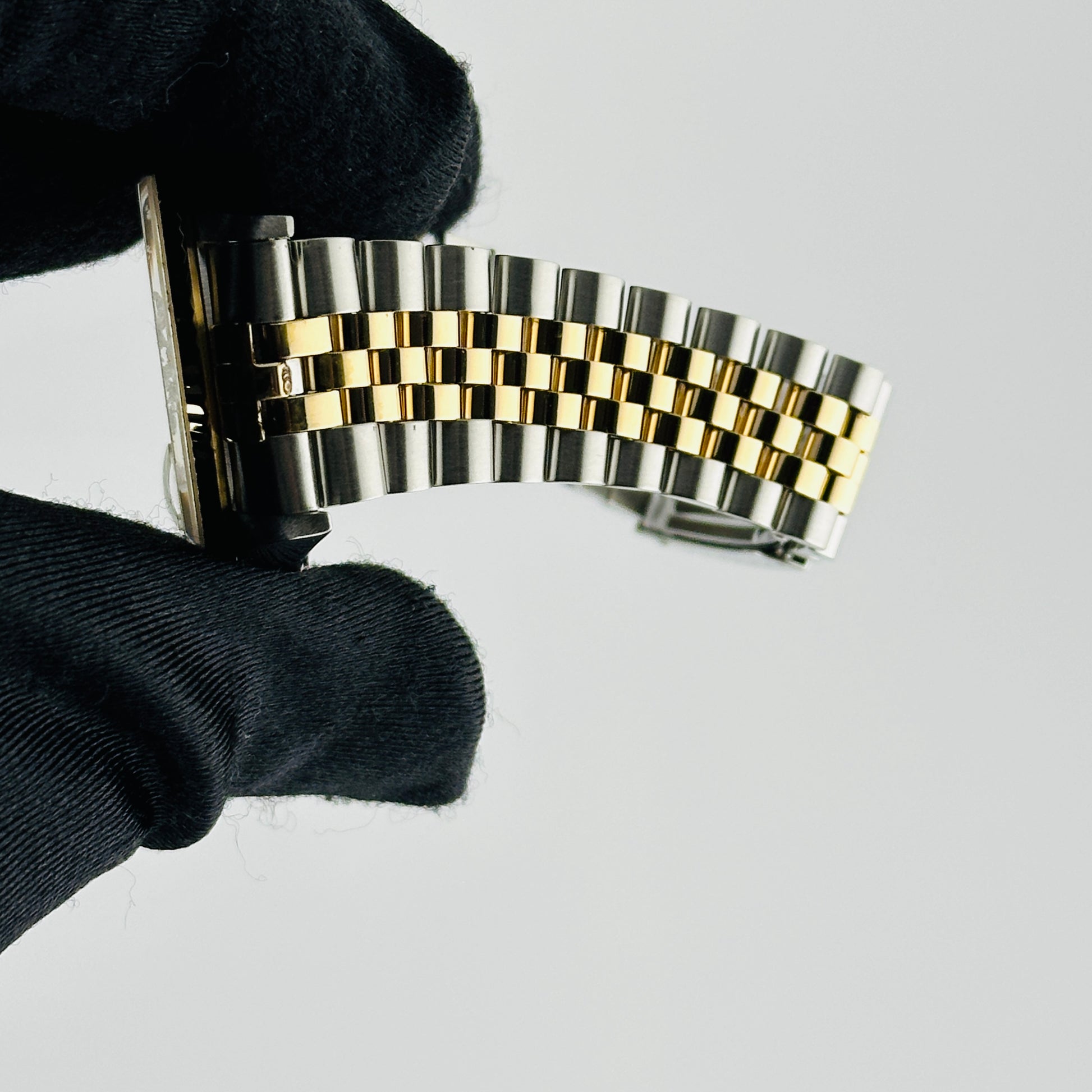 Rolex Datejust Champagne Diamond Factory Dial on D Link Jubilee Bracelet Ref. 16233G 1996 — view 5