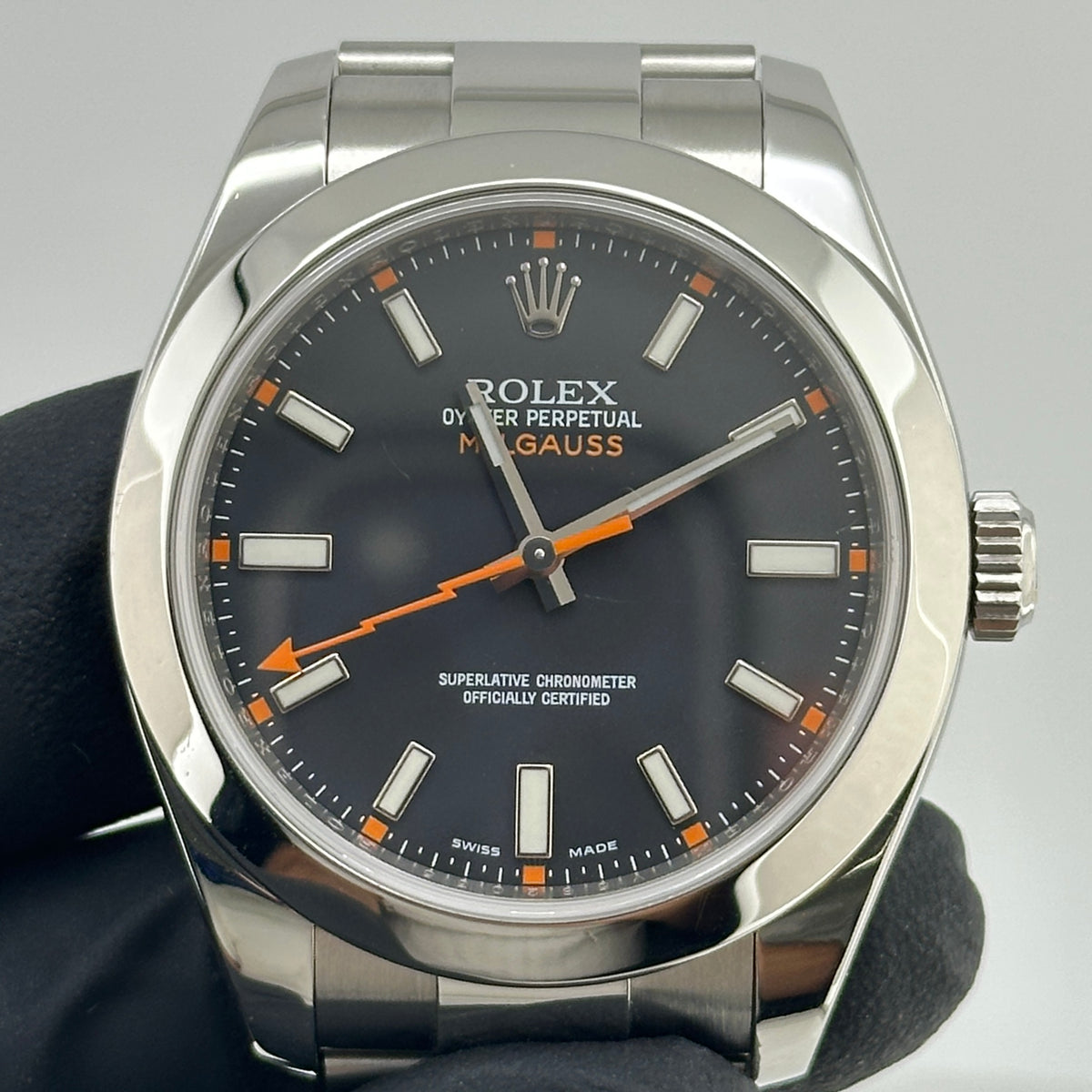 Rolex Milgauss Black Dial on Oyster Bracelet Ref. 116400 Card 2009 — view 3
