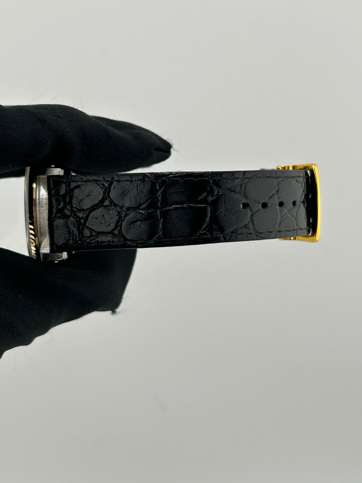 Rolex Datejust 36 Champagne Stick Dial on Generic Black Leather Strap Ref. 16233 1991 — view 4