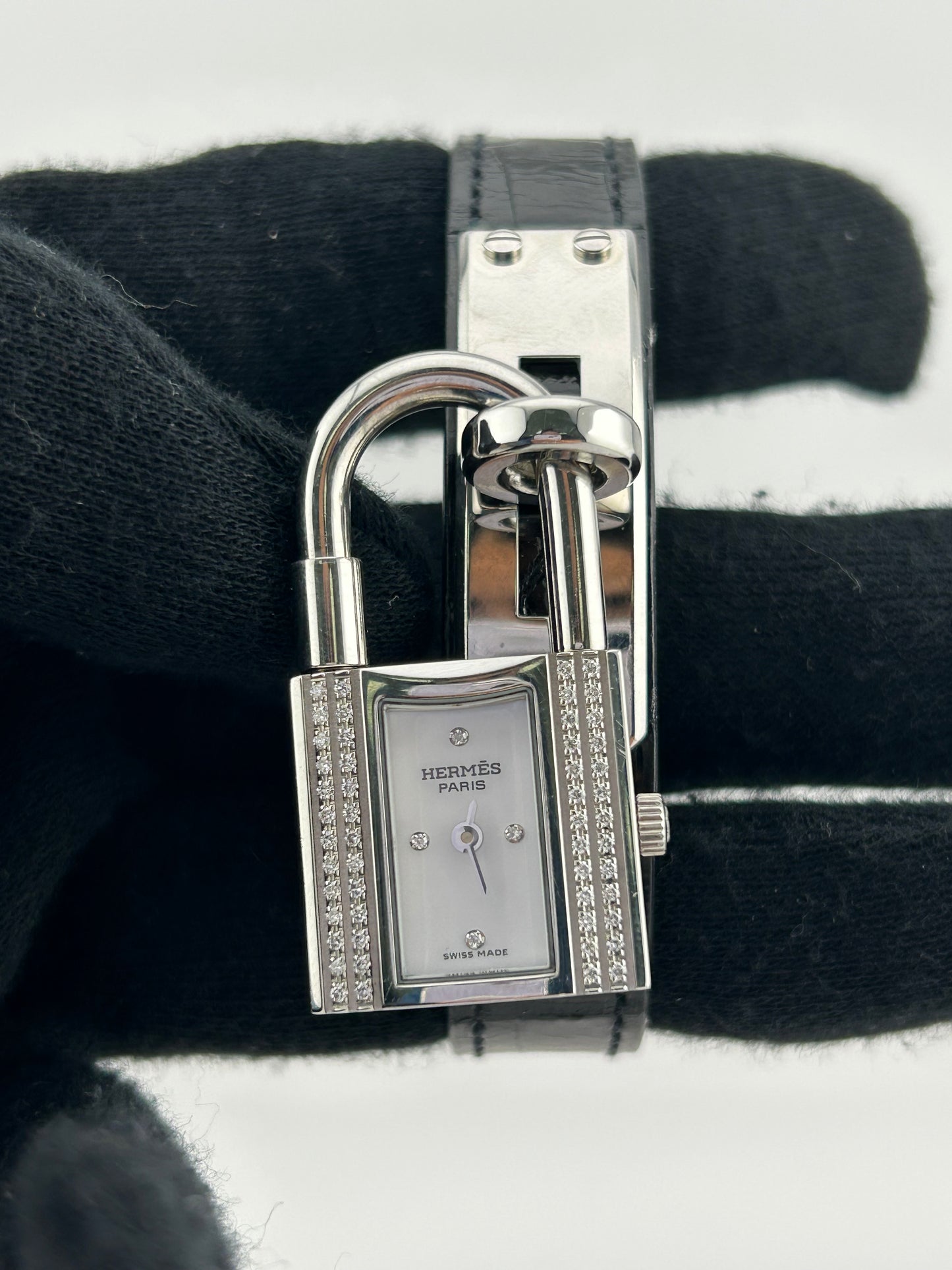 Hermes Kelly White Mop Dial on Leather Ref. KE1.232 — view 2