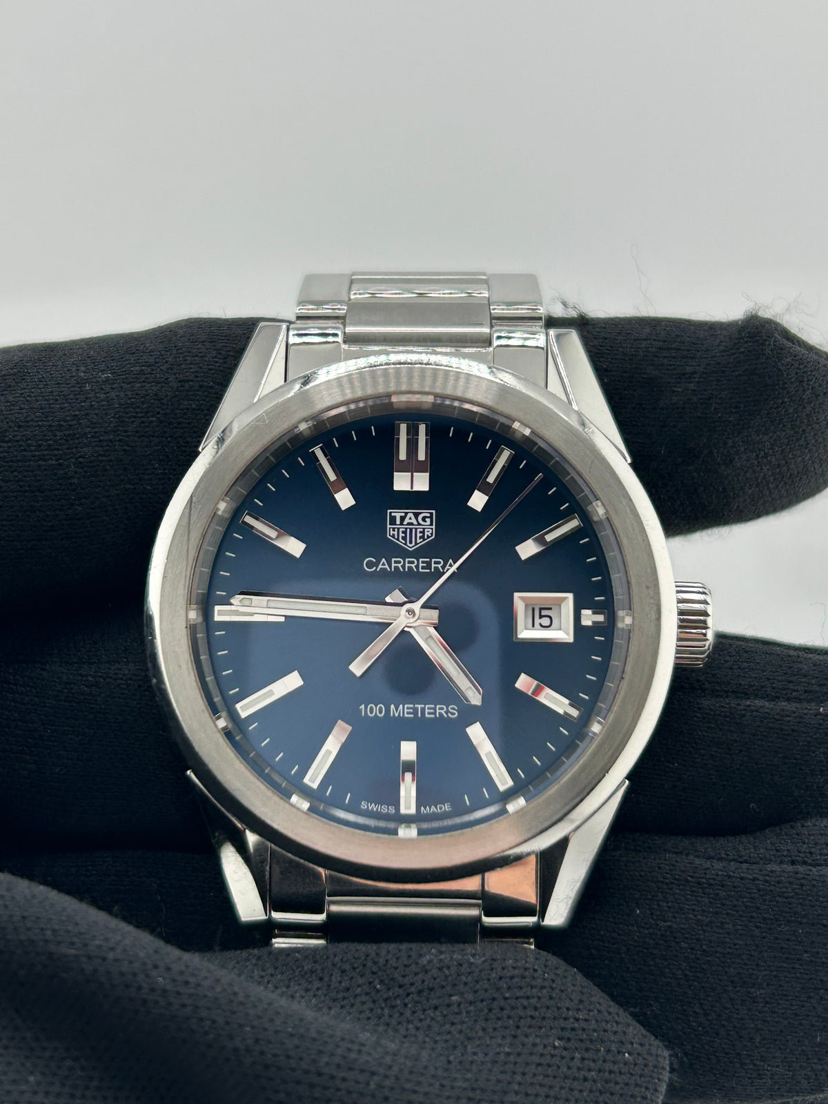 Tag Heuer Carrera Blue Dial on Stainless Steel Bracelet Ref. WBG1310.BA0758 Complete 2019 — view 3