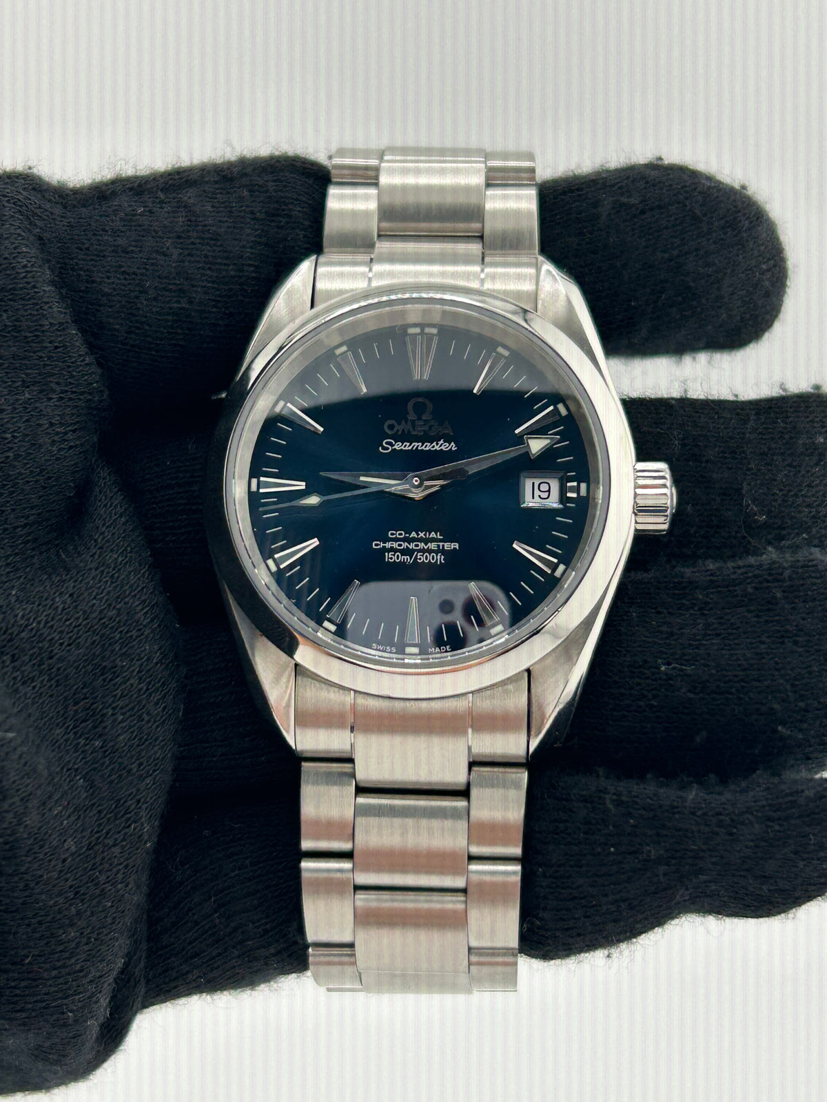 Omega Seamaster Aqua Terra 150m Blue Dial on Stainless Steel Bracelet Ref. 2504.80.00 Complete — view 2