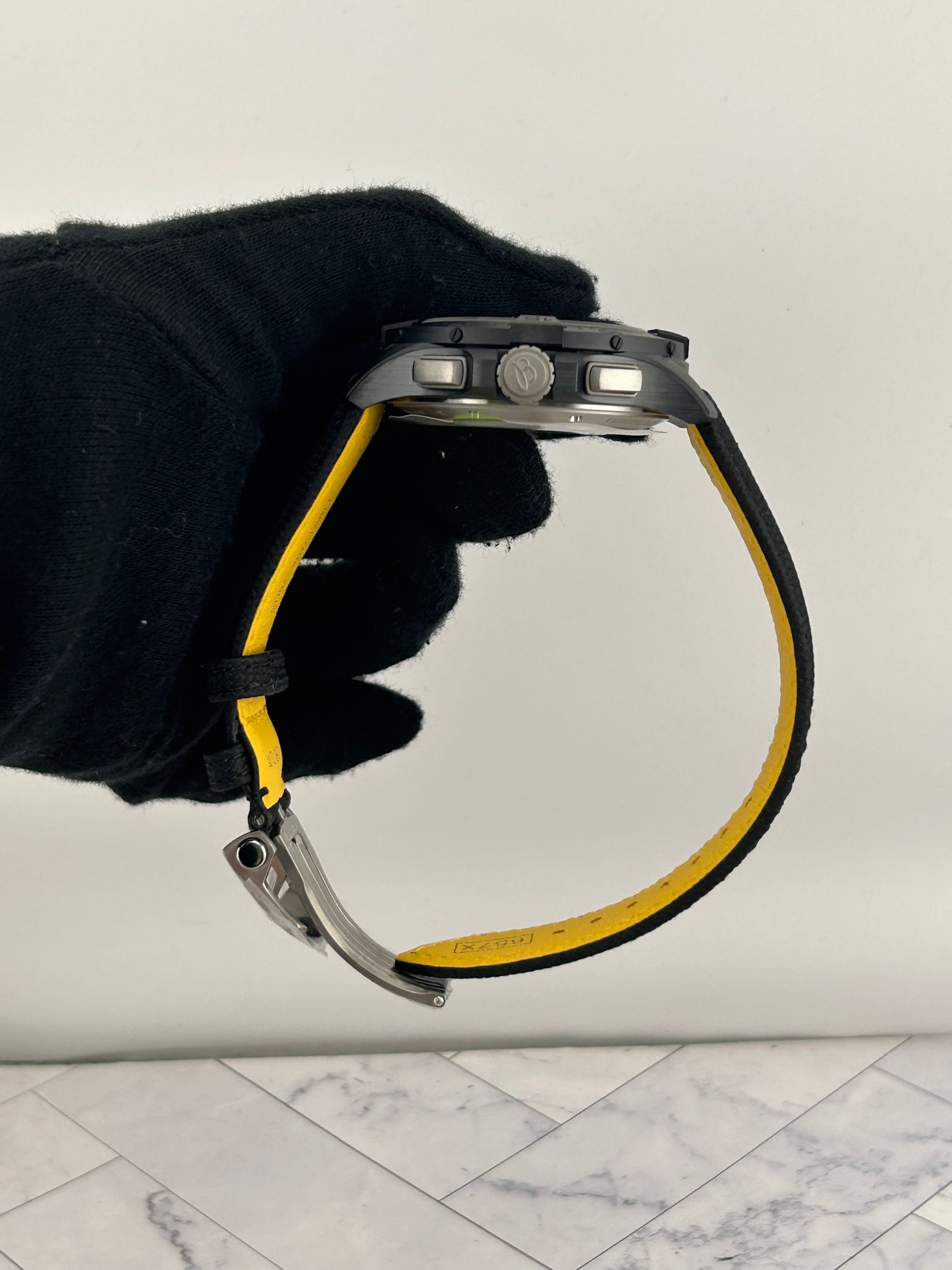 Breitling Avenger B01 Chronograph Yellow / Arabic Numerals Dial on Leather Strap Ref. SB0147101I1X2 Card 2026 — view 8