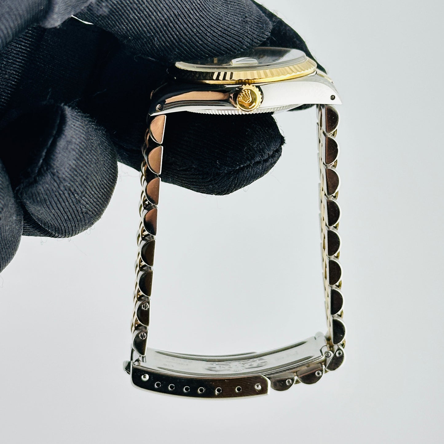 Rolex Datejust White Roman Dial on D Link Jubilee Bracelet Ref. 68273 1988 — view 6