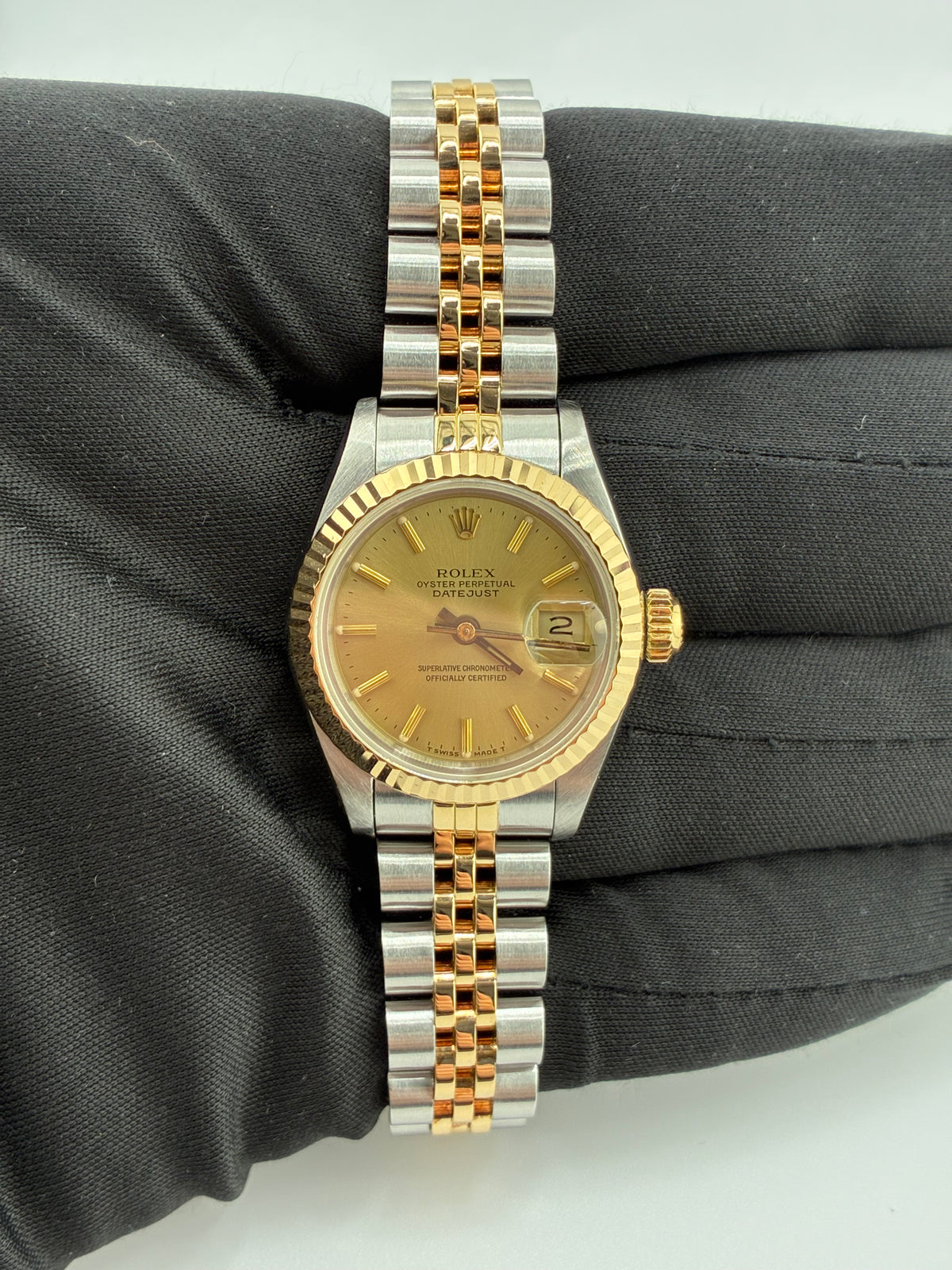 Rolex Datejust Lady Champagne Stick Dial on Jubilee Ref. 69173 1985 — view 3