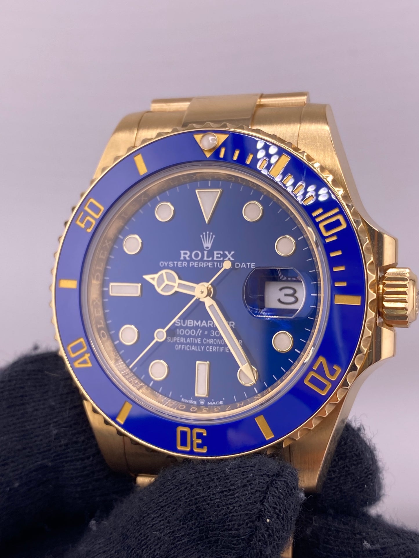 Rolex Submariner Blue Dial on Oyster Ref. 126618LB Card 2022 — view 3