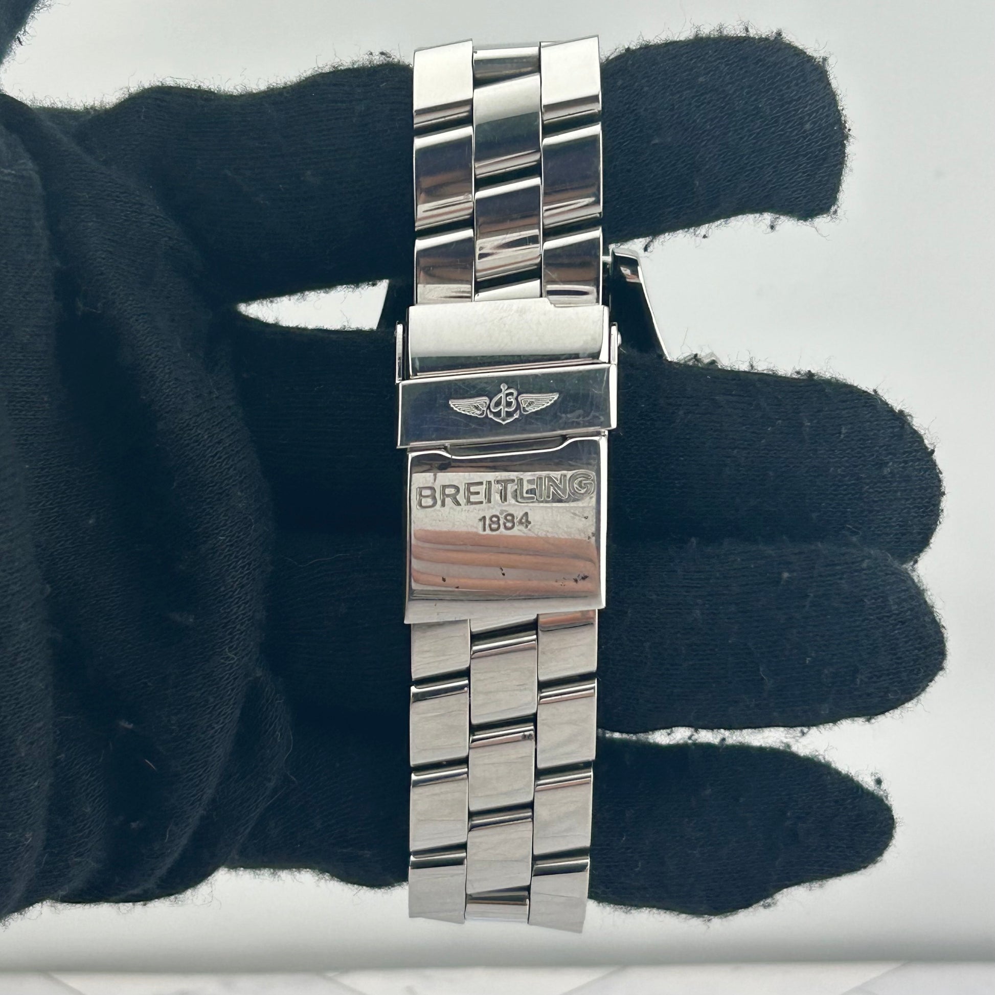 Breitling Superocean Blue / Luminous Hands Dial on Stainless Steel Bracelet Ref. A13340/A111C16PRS Complete 2006 — view 4