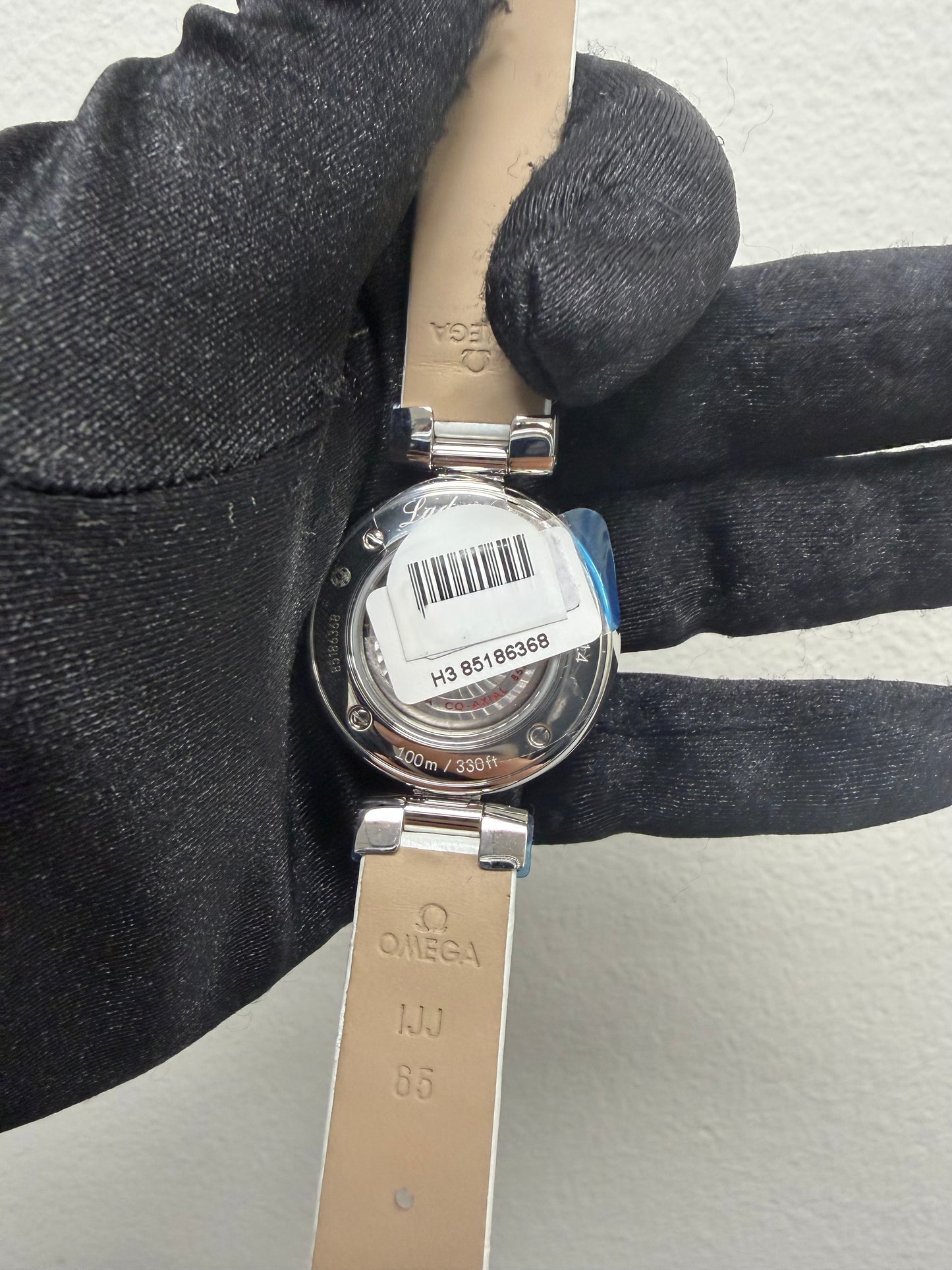Omega De Ville Ladymatic Omega Co-Axial White Diamond Dial on Leather Strap Ref. 425.38.34.20.55.001 Card Open Date — view 3