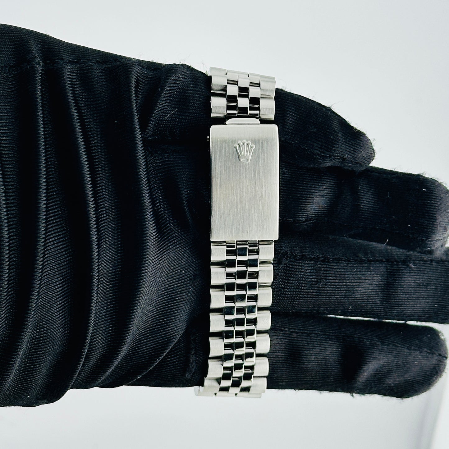 Rolex Datejust Silver Stick Dial on Jubilee Ref. 16220 1991 — view 3