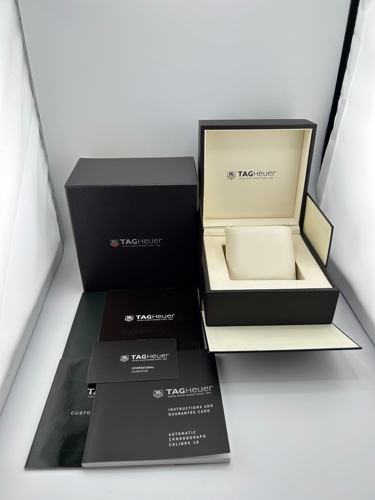 Tag Heuer Carrera Calibre 16 Black Dial on Stainless Steel Bracelet Ref. CV201E.BA0794 Complete 2013 — view 7
