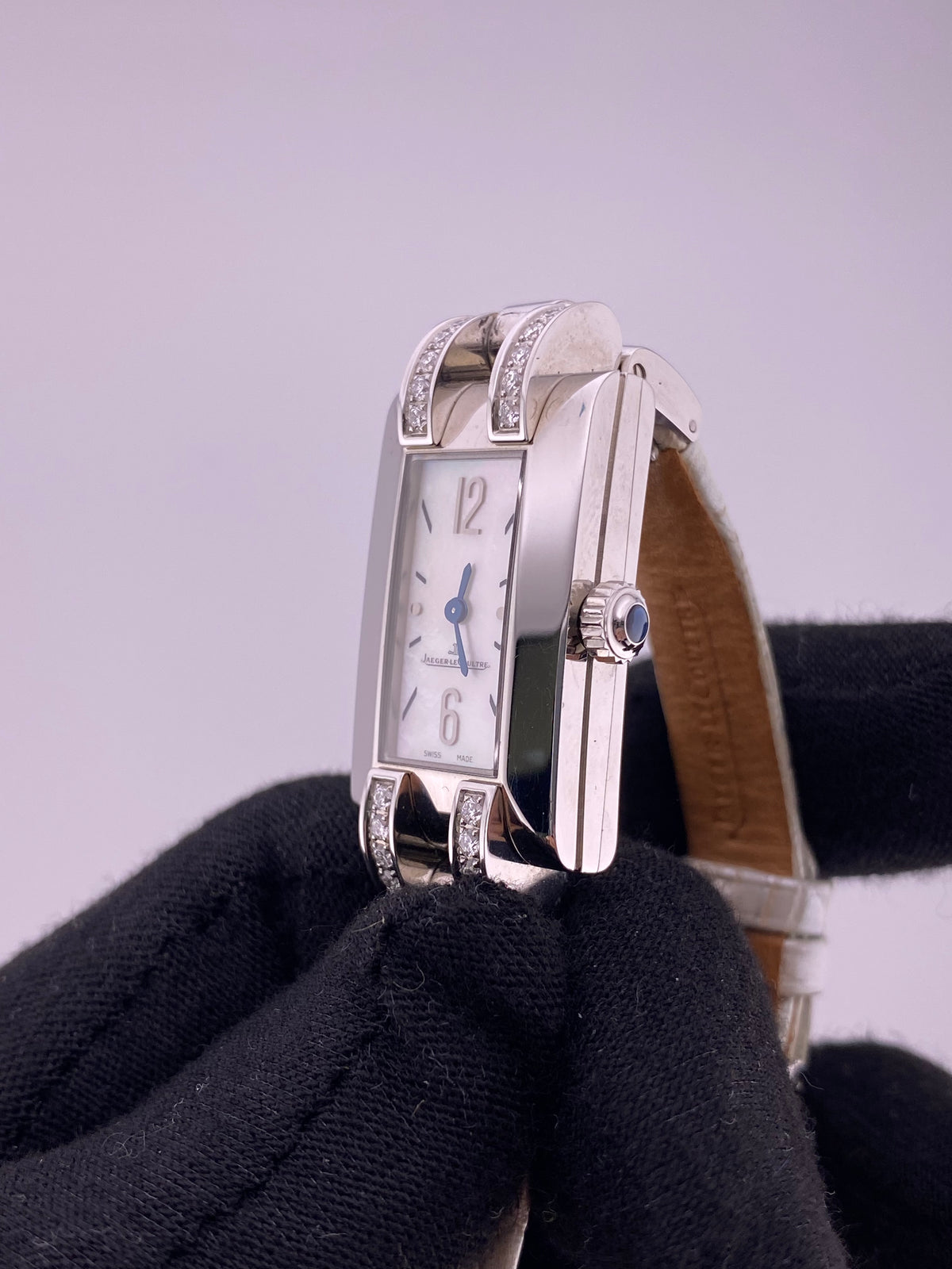 Jaeger Le Coultre Ideale White Mop Dial on Leather Strap Ref. 460.8.08 — view 3